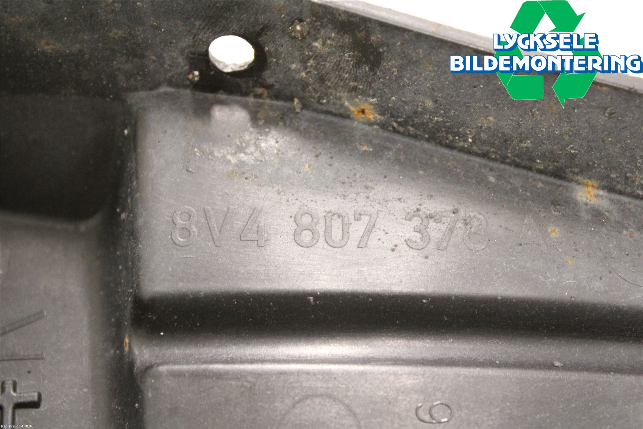 Audi A3/S3 8V 13-20 Stötfångarfäste Bak Hö