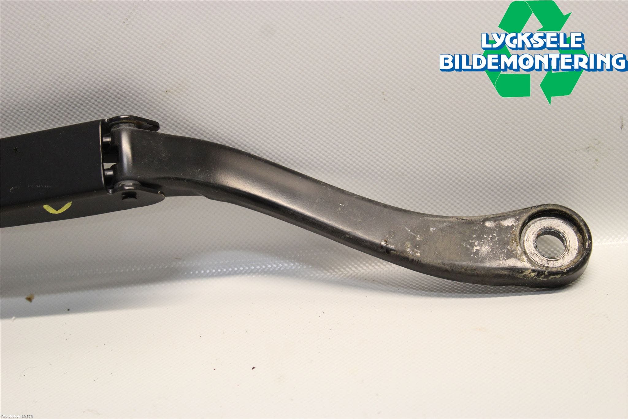 Mercedes-Benz MB C-KLASS (W204) 07-15 Torkararm Armar Vindruta