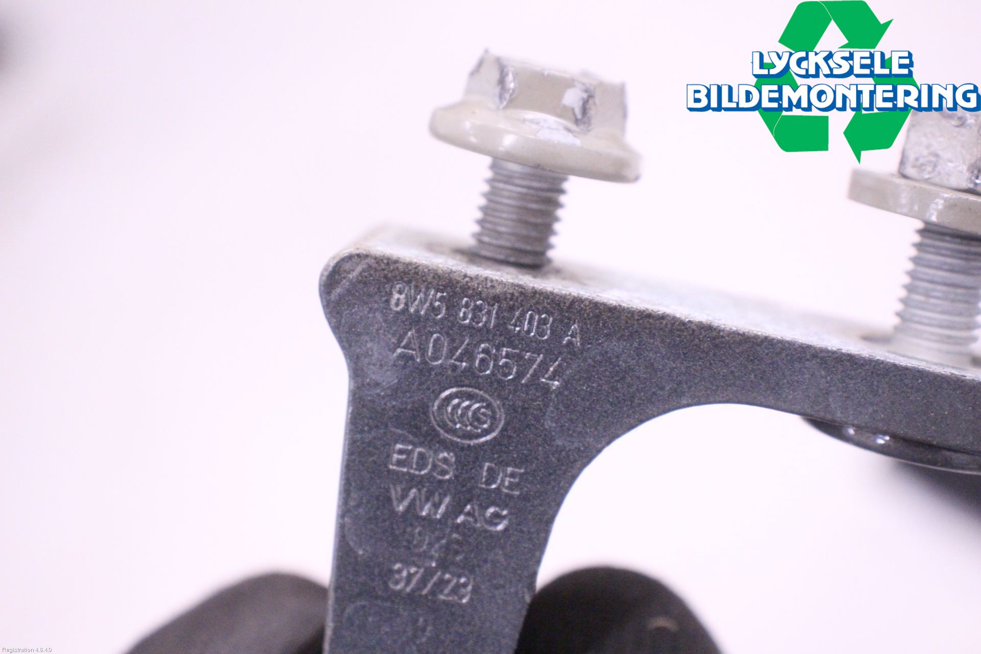 Audi A4/S4 B9 20- Dörrgångjärn