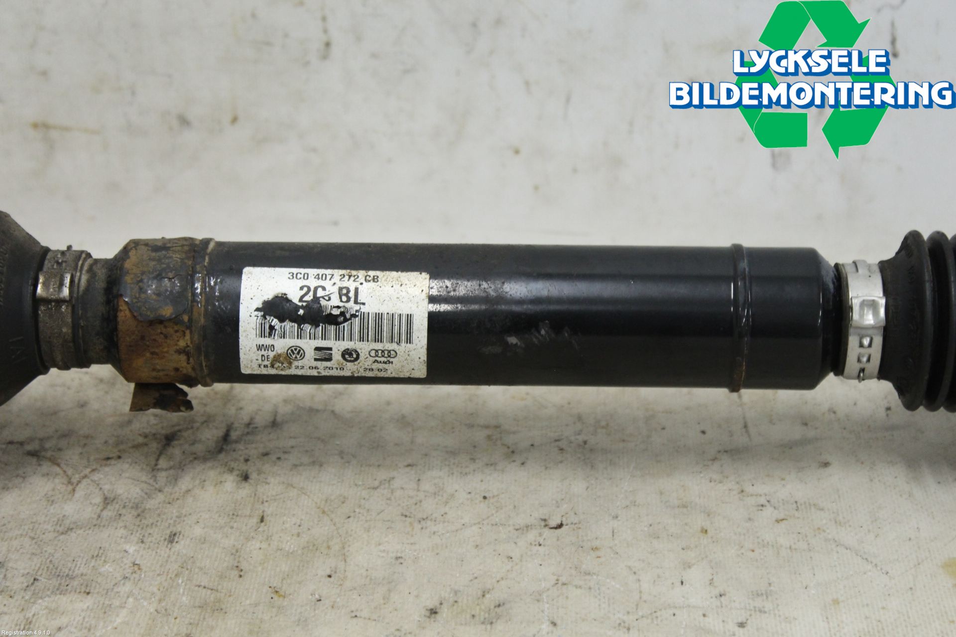 Volkswagen VW PASSAT 05-11 Drivaxel Fram Höger