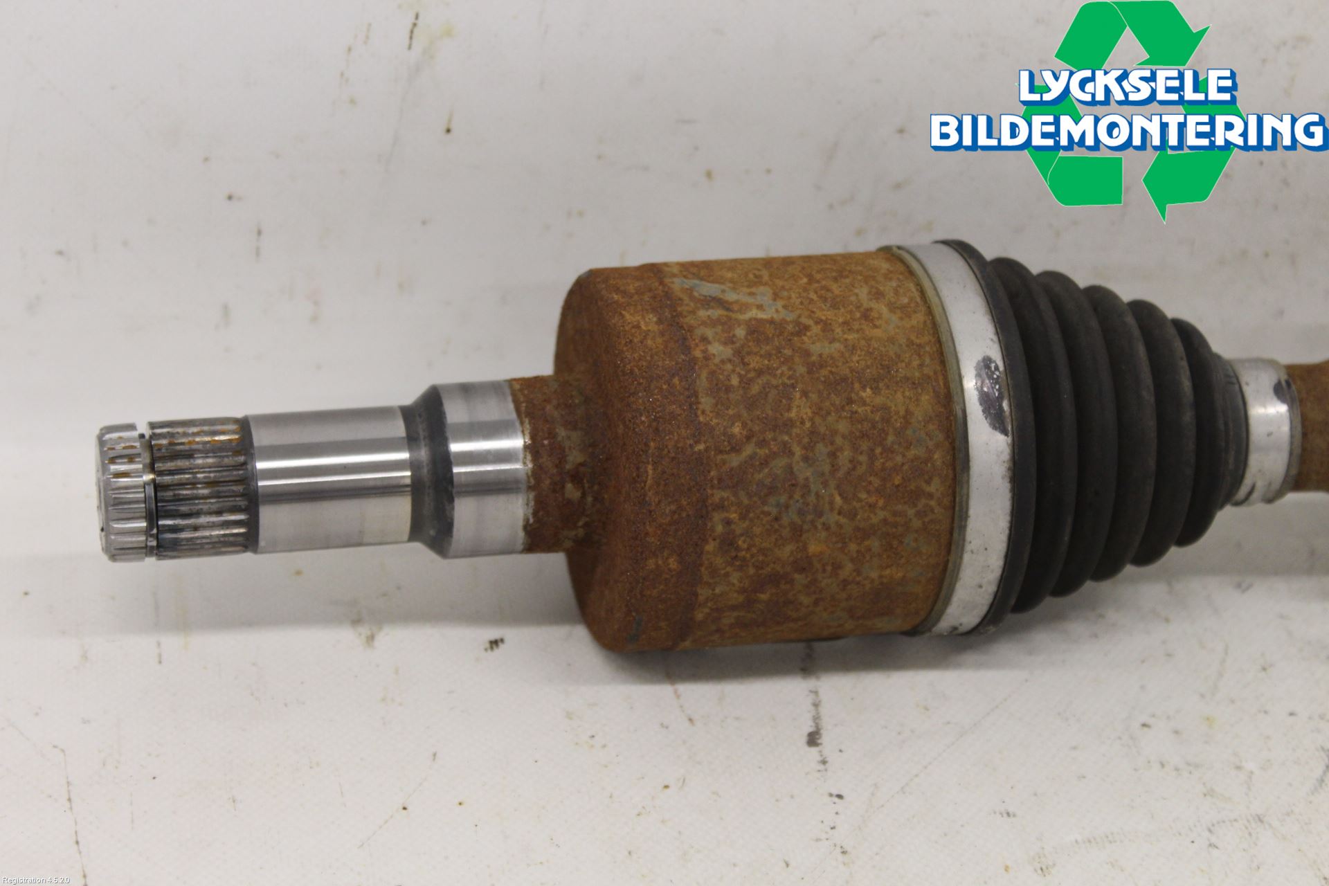 Ford MUSTANG Mach-E 21- Drivaxel Bak Vänster