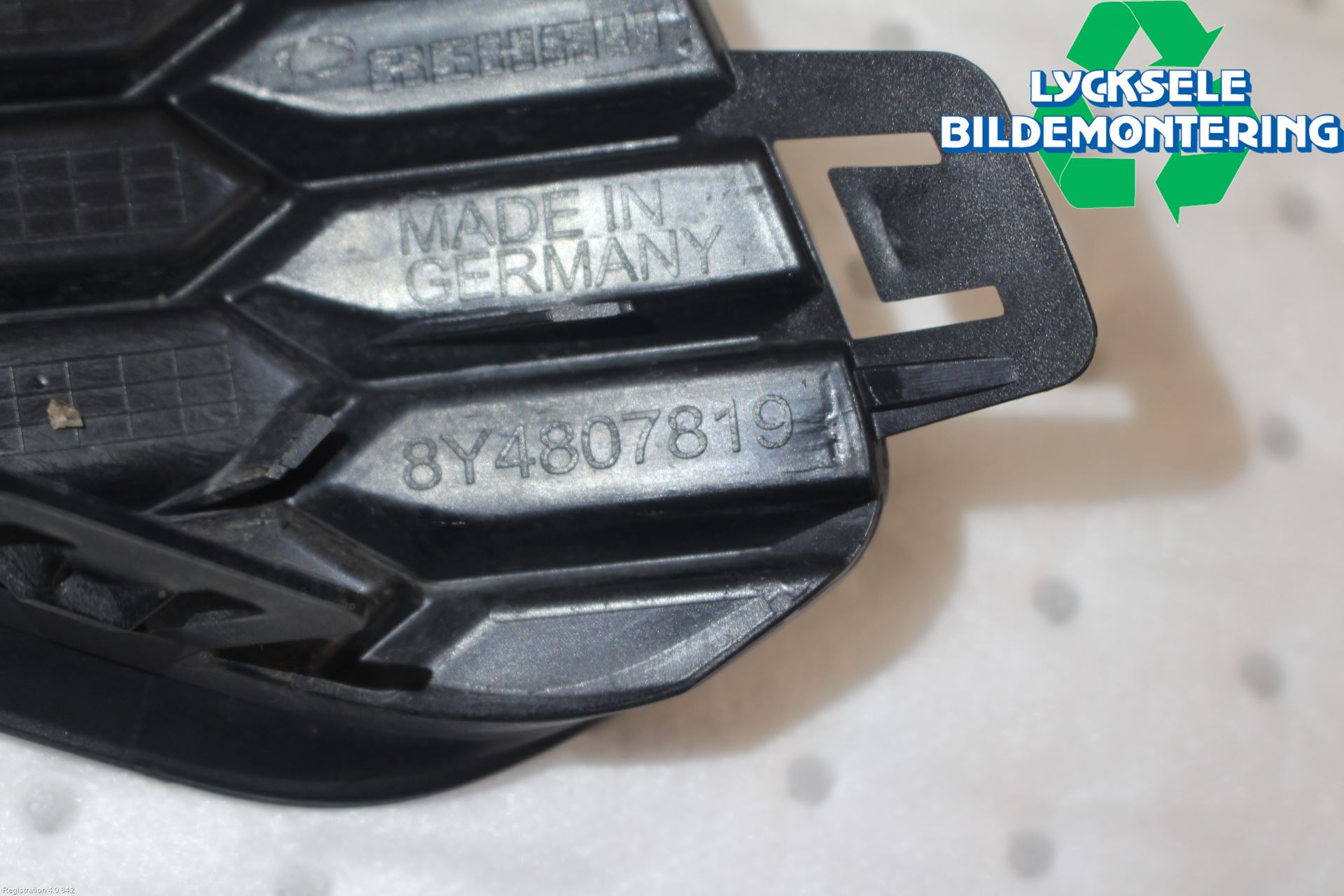 Audi A3/S3 8Y 21- Stötfångardel Bak Vä