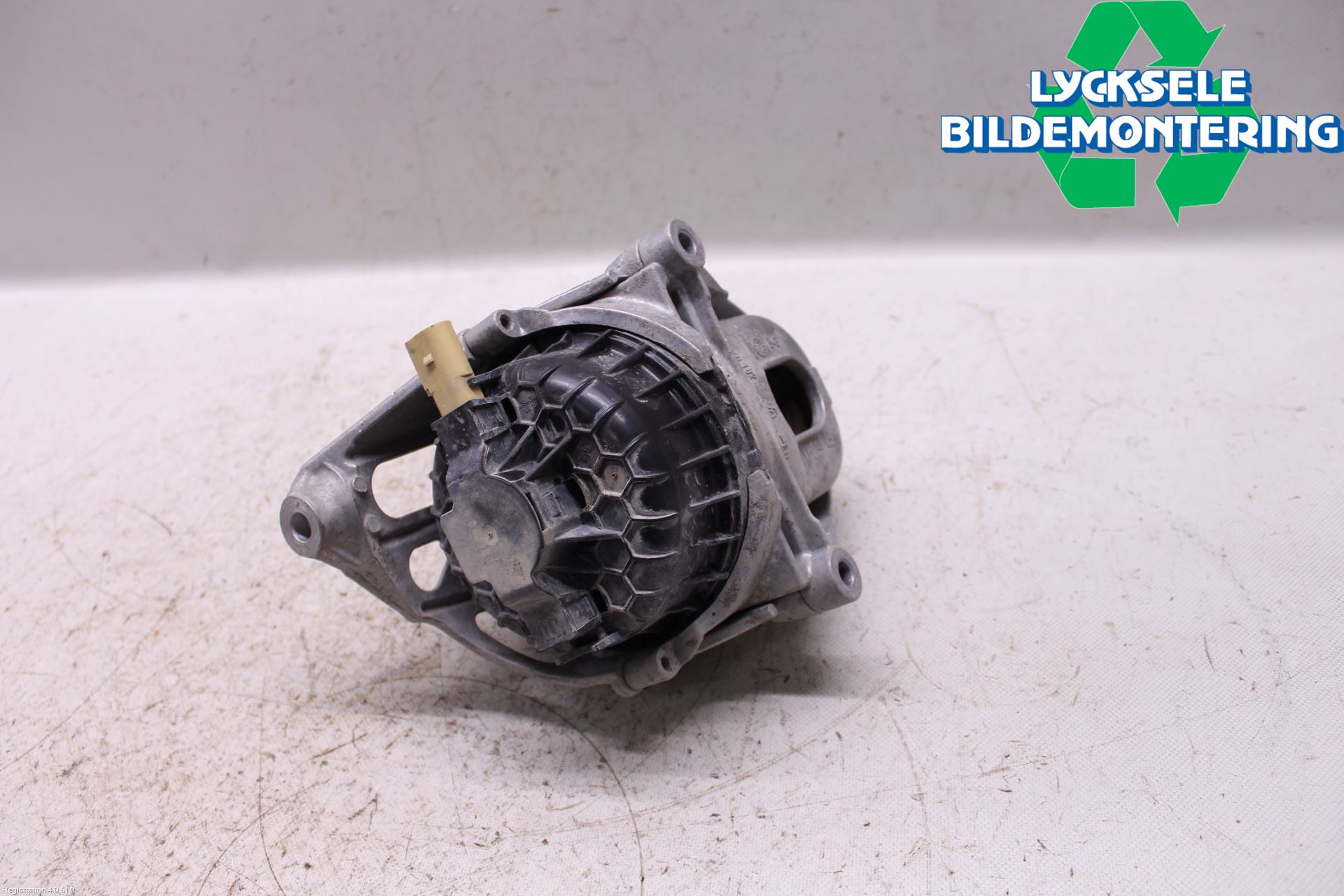 Audi Q8/SQ8 4M 19- Motorfäste