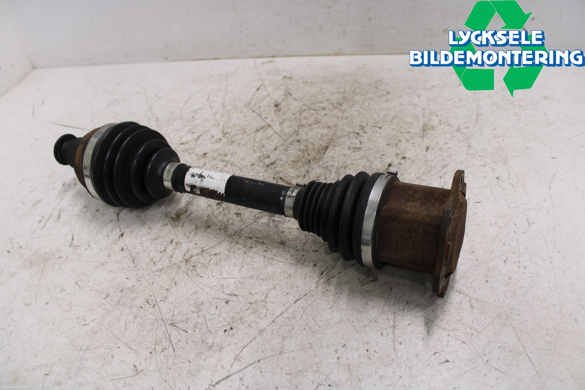 Audi A5 07-16 Drivaxel Fram Vänster