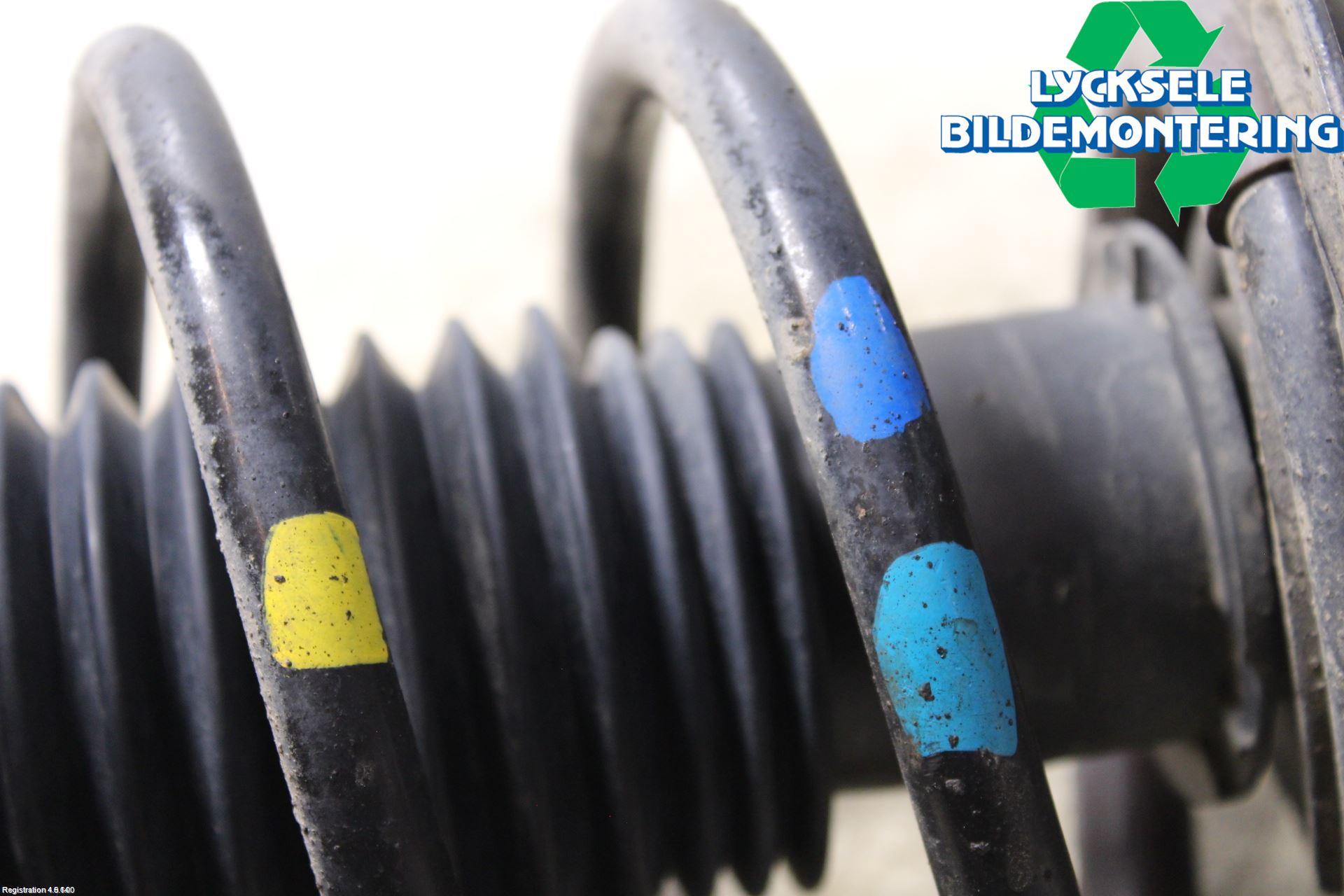 Kia CEED 12-18 Fjäderben Fram Höger