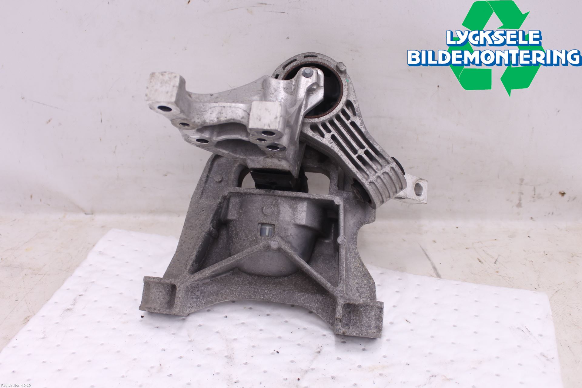 Peugeot EXPERT/E-EXPERT 17- Motorfäste