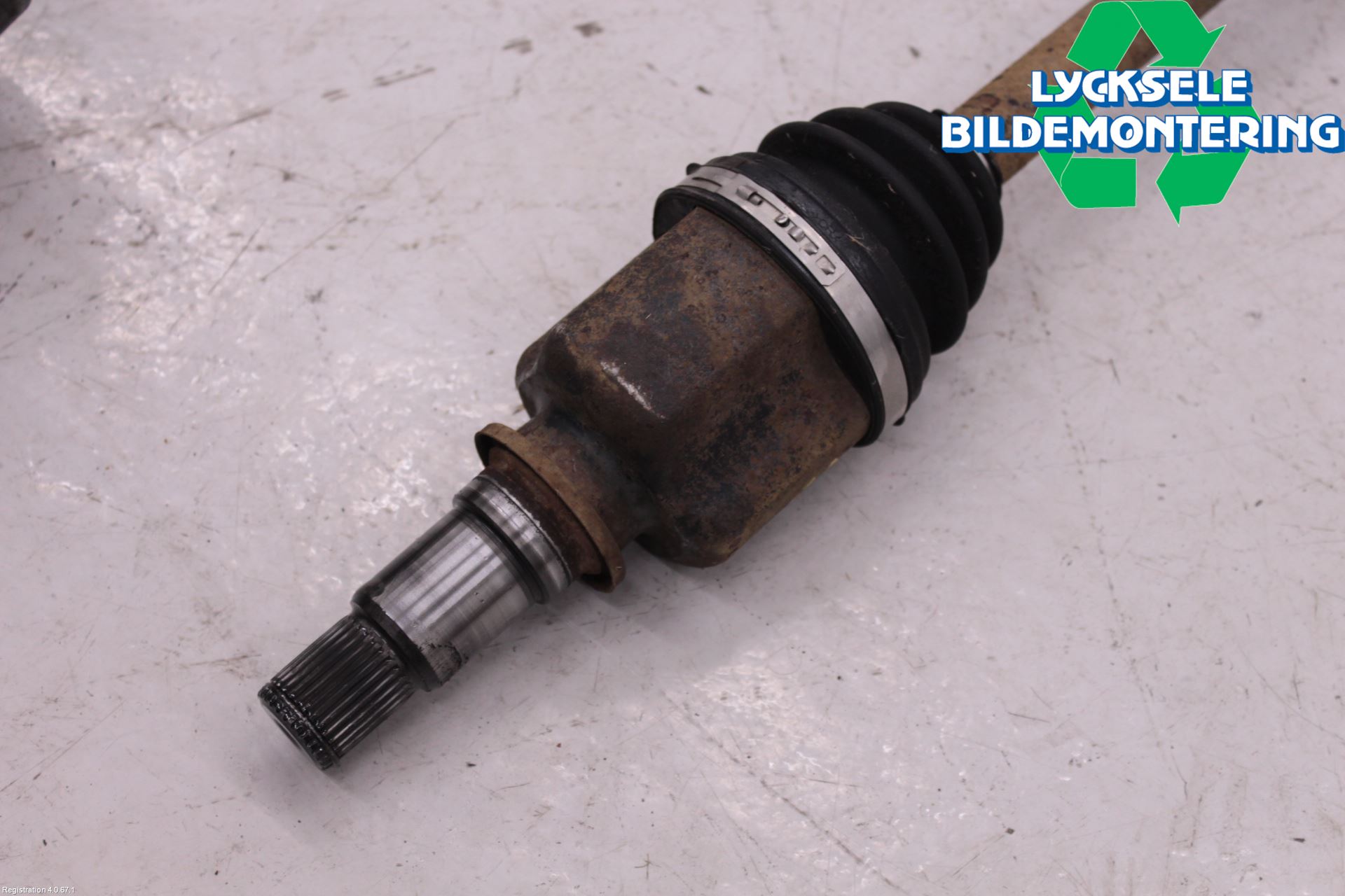 Suzuki GRAND VITARA II 06-14 Drivaxel Bak Vänster