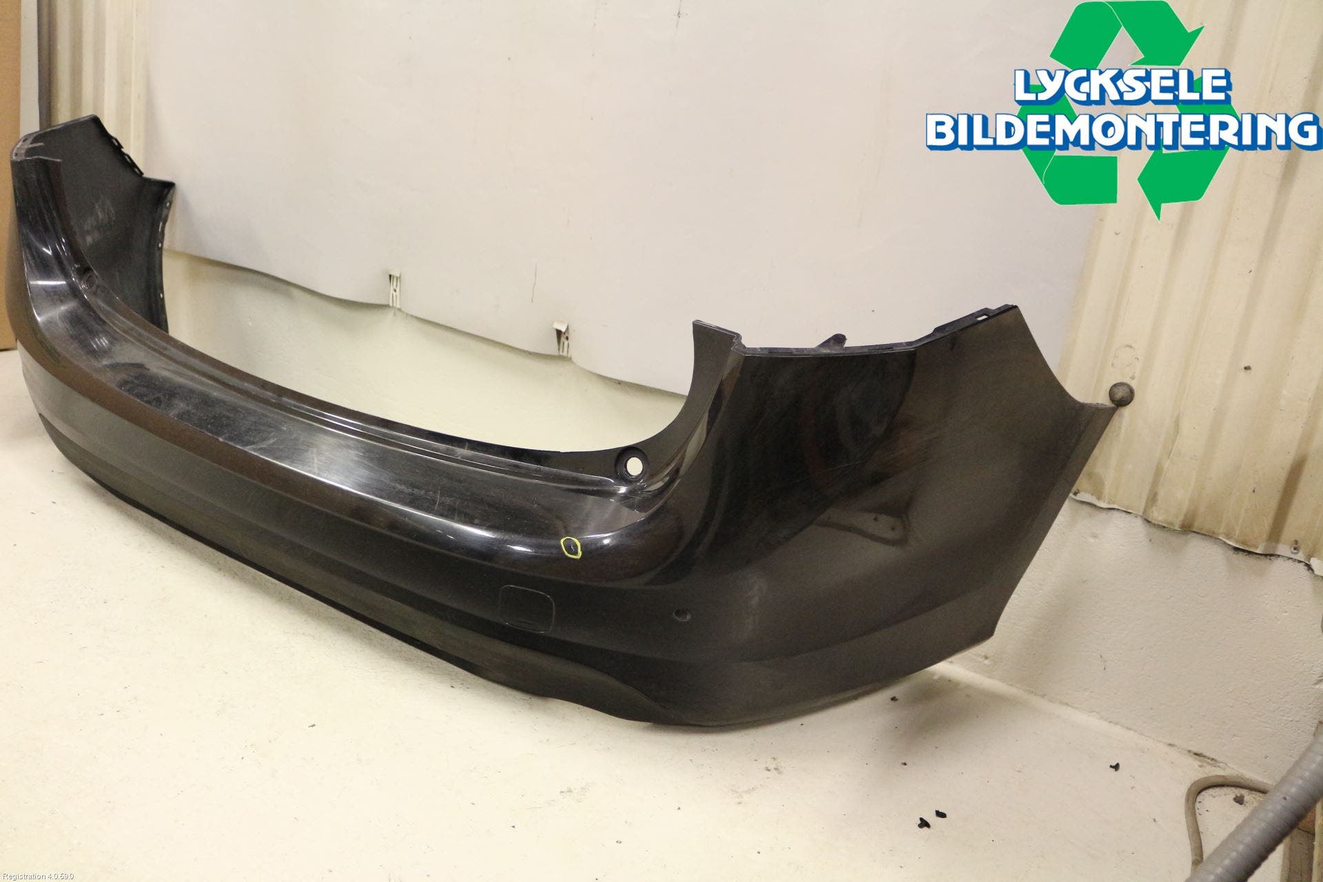 Volvo V60 11-13 Stötfångarbeklädnad Bak