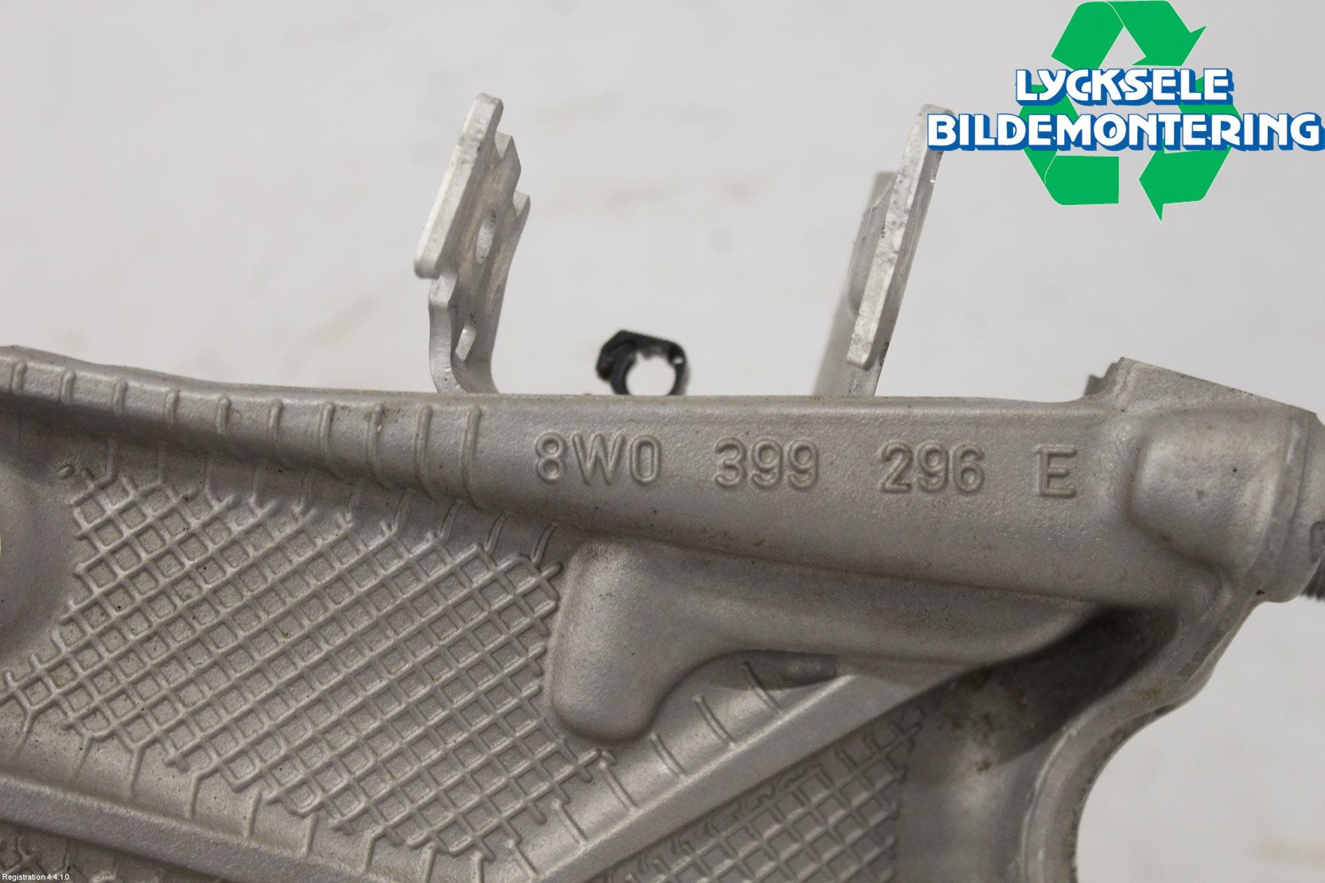 Audi A4/S4 B9 20- Framvagnsbalk