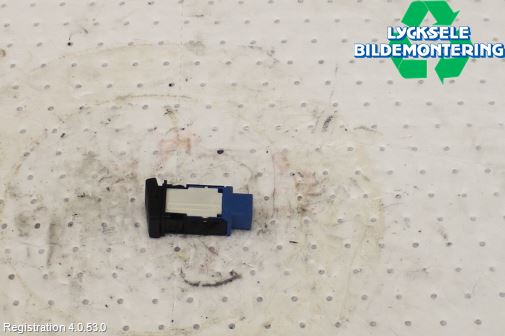Toyota AURIS 13-19 Strömställare Stolvärme