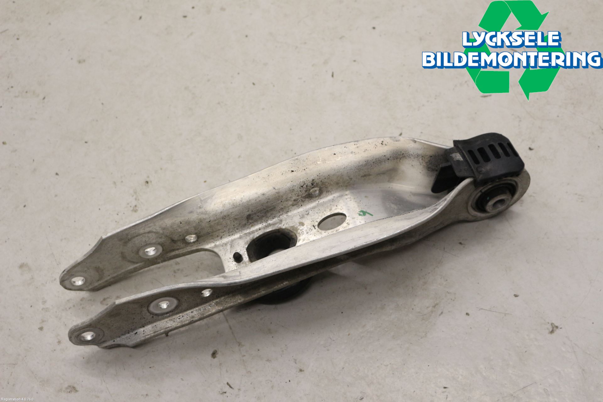 Audi A6 F2/C8 19- Bärarm Bak Höger