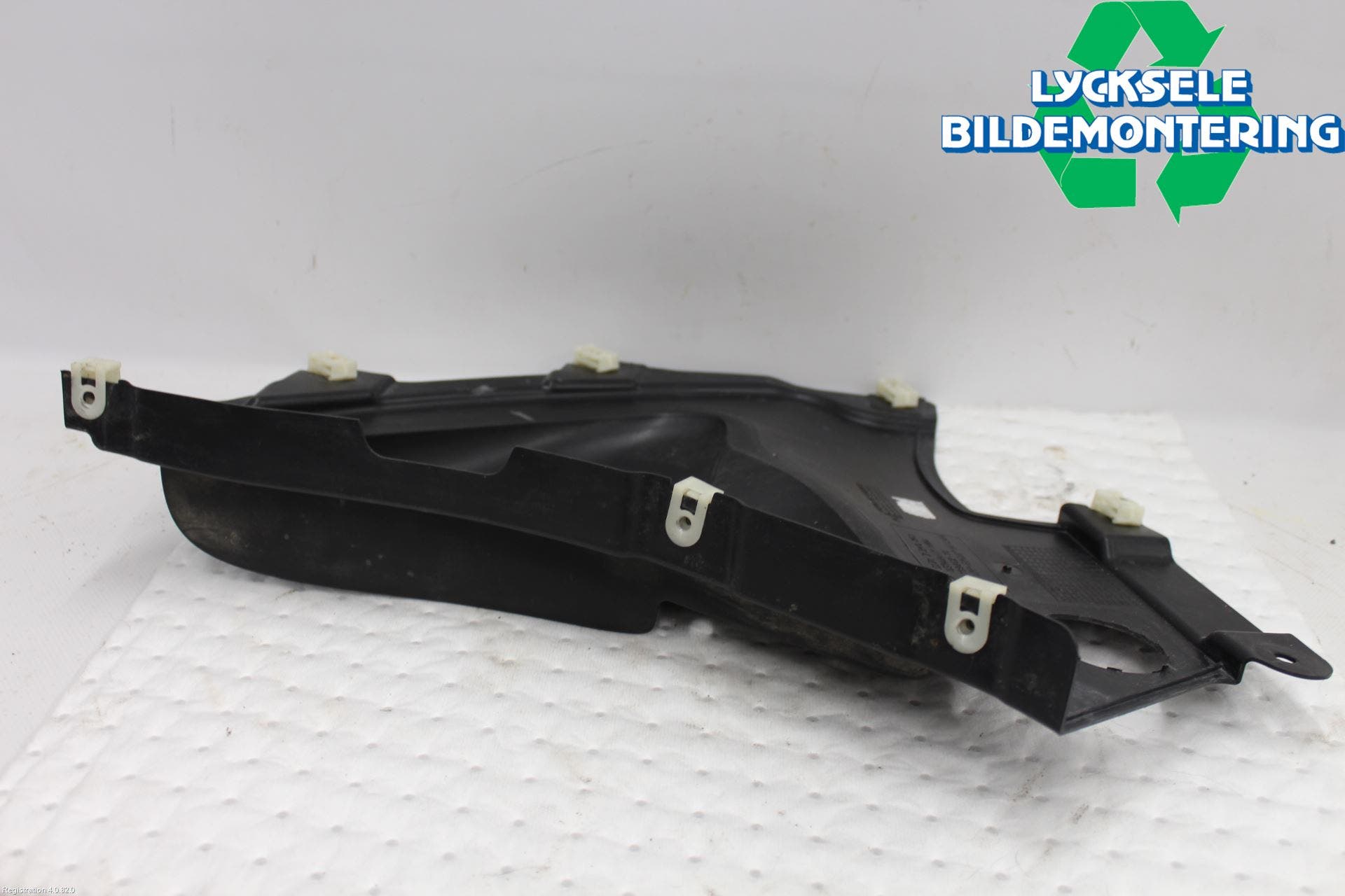 BMW 3 G20/G21/G80/G81 19- Skärm Inner