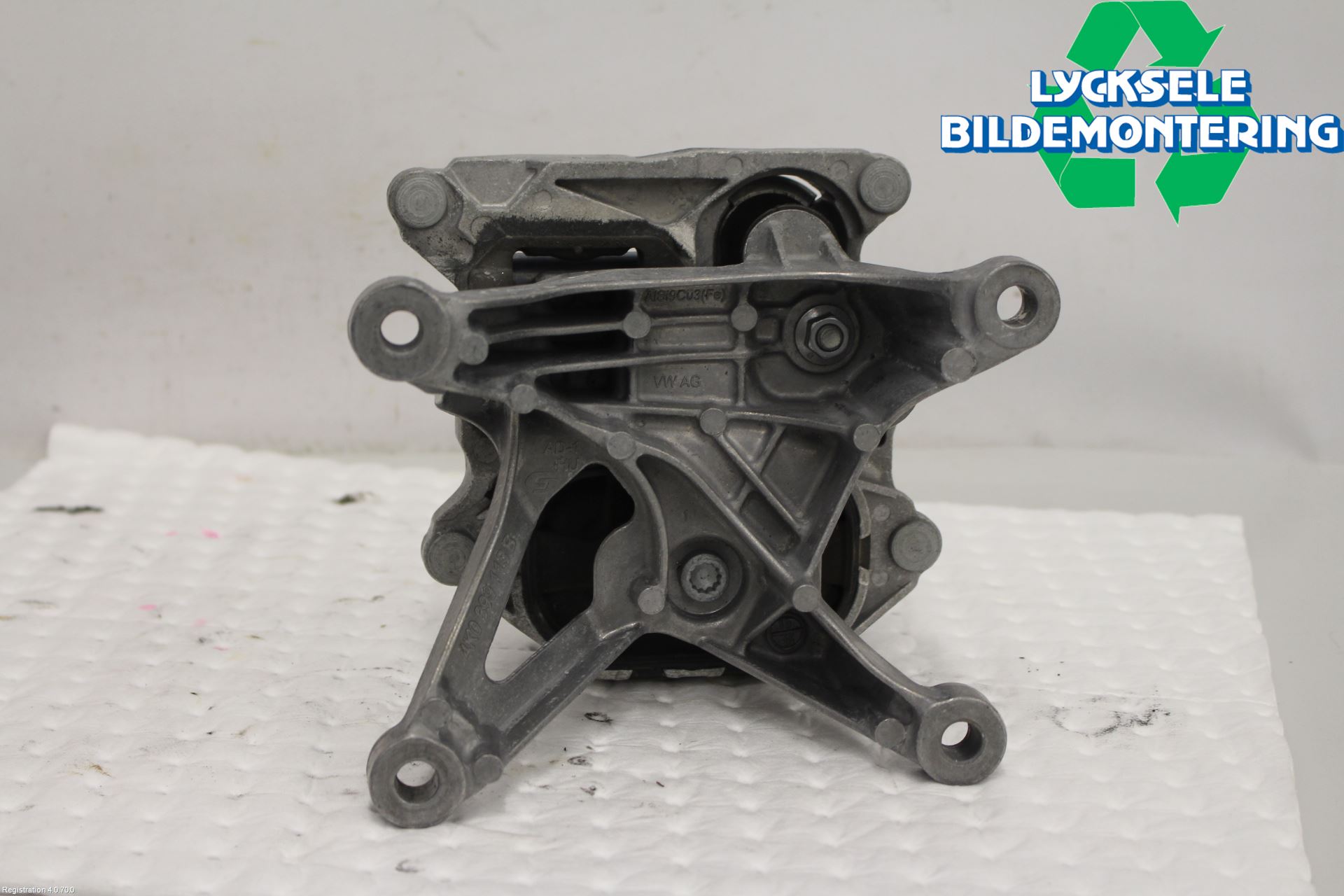 Audi A6 F2/C8 19- Växellådskudde