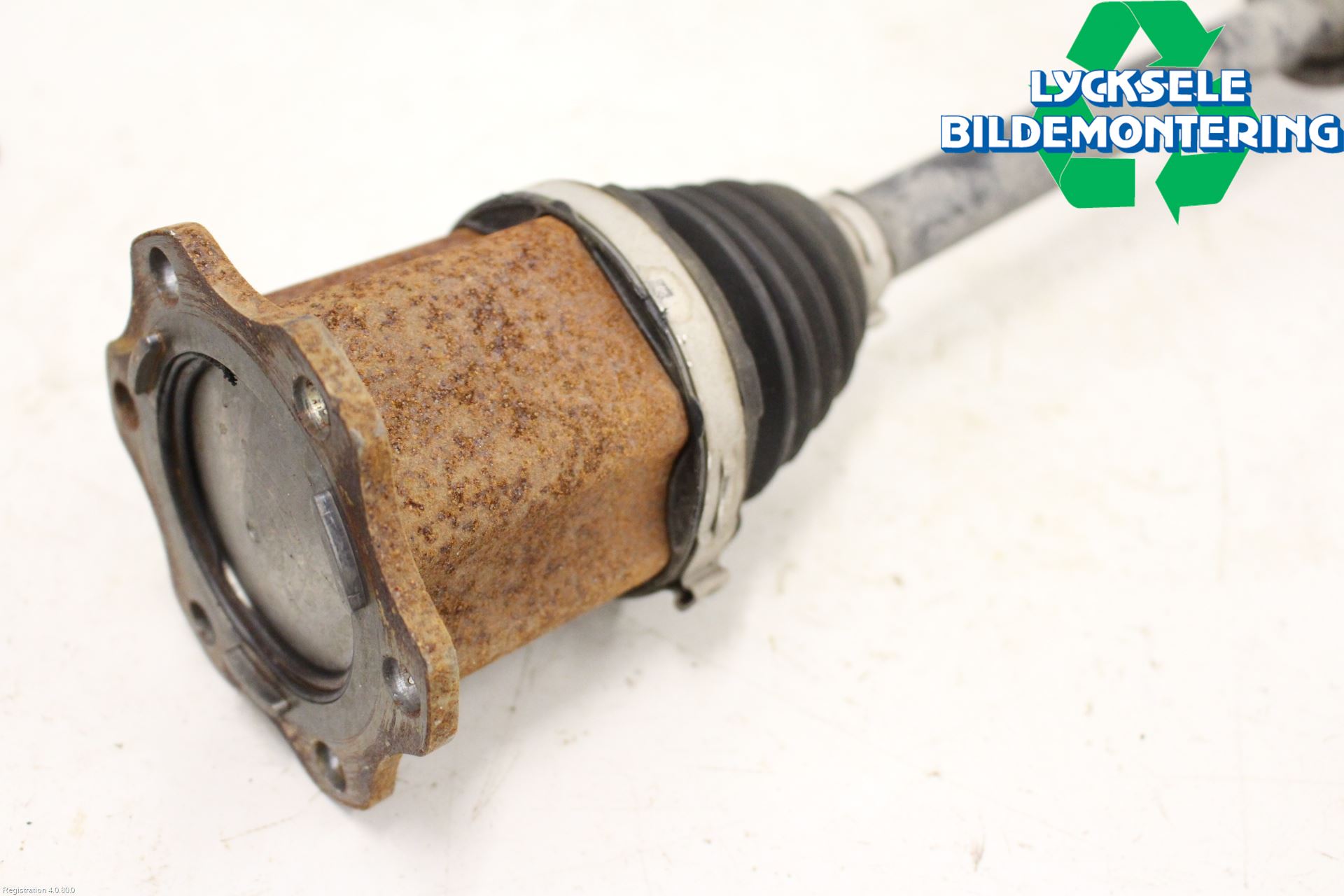 Volkswagen VW POLO VI 18->> Drivaxel Fram Höger