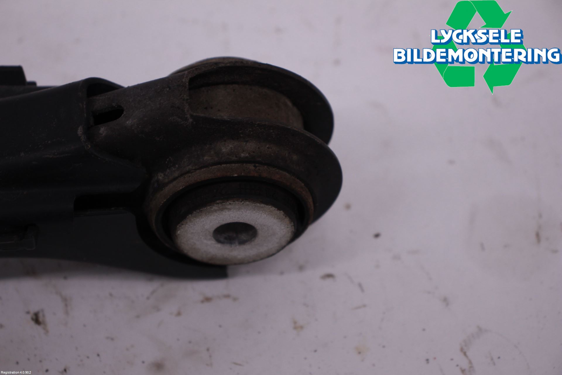 Mercedes-Benz MB EQB (X243) 22- Bärarm Bak Höger