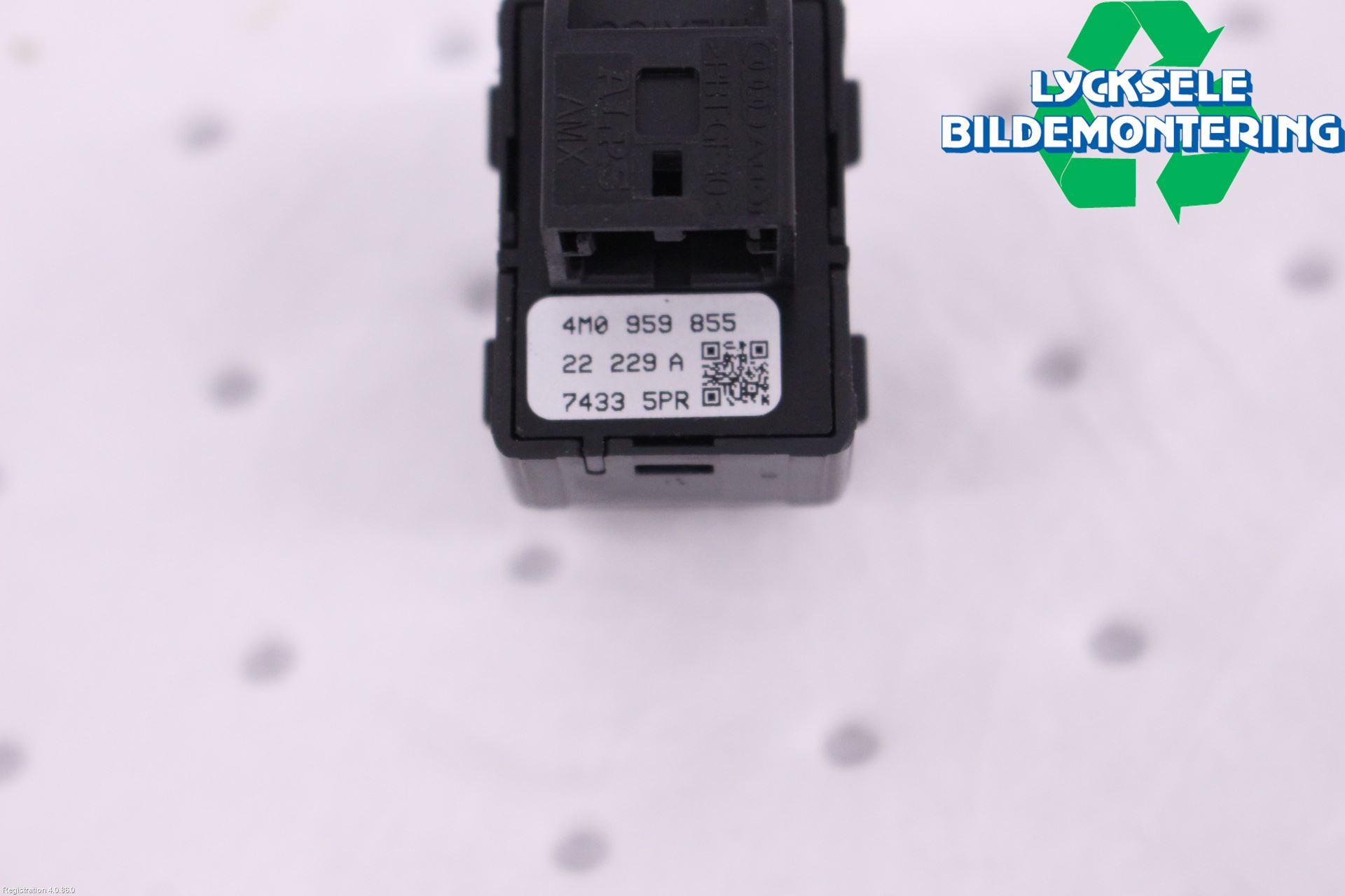 Audi A4/S4 B9 20- Strömställare Elhiss