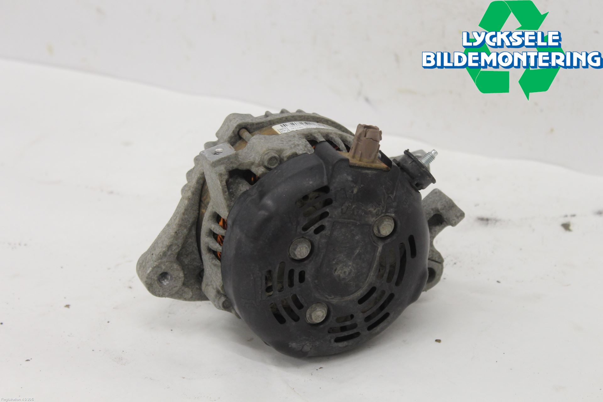 Toyota YARIS XP130 15-20 Generator