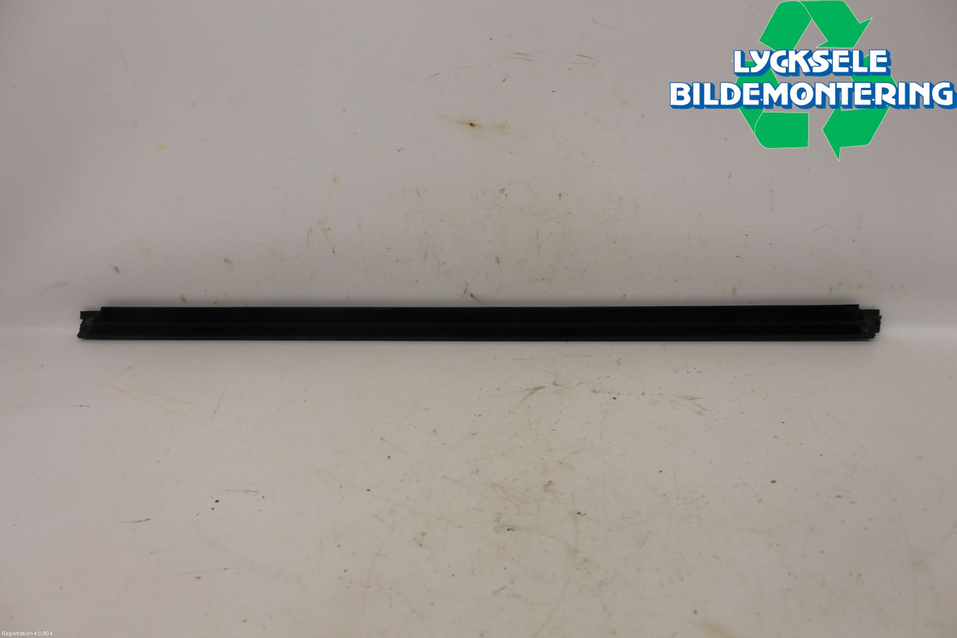 Ford MUSTANG Mach-E 21- Dörr Dekorlist Fram Hö