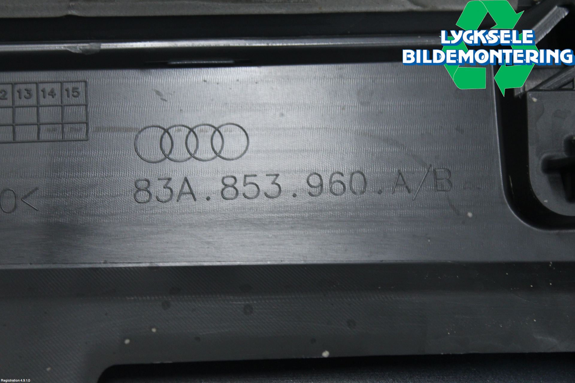Audi Q3 F3 19- Dörr Dekorlist Fram Hö