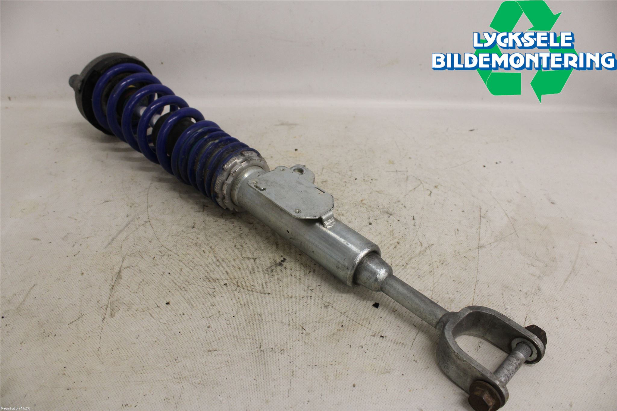BMW 5 F10/F11/F18 09-17 Fjäderben Fram Vänster
