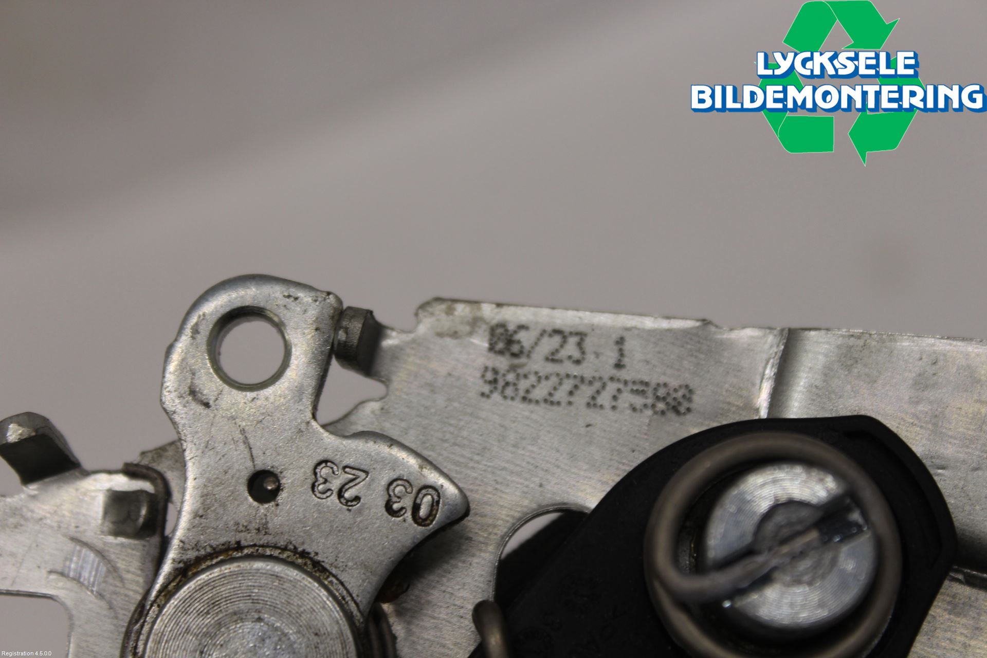 Peugeot 208/E-208 20- Huvlås