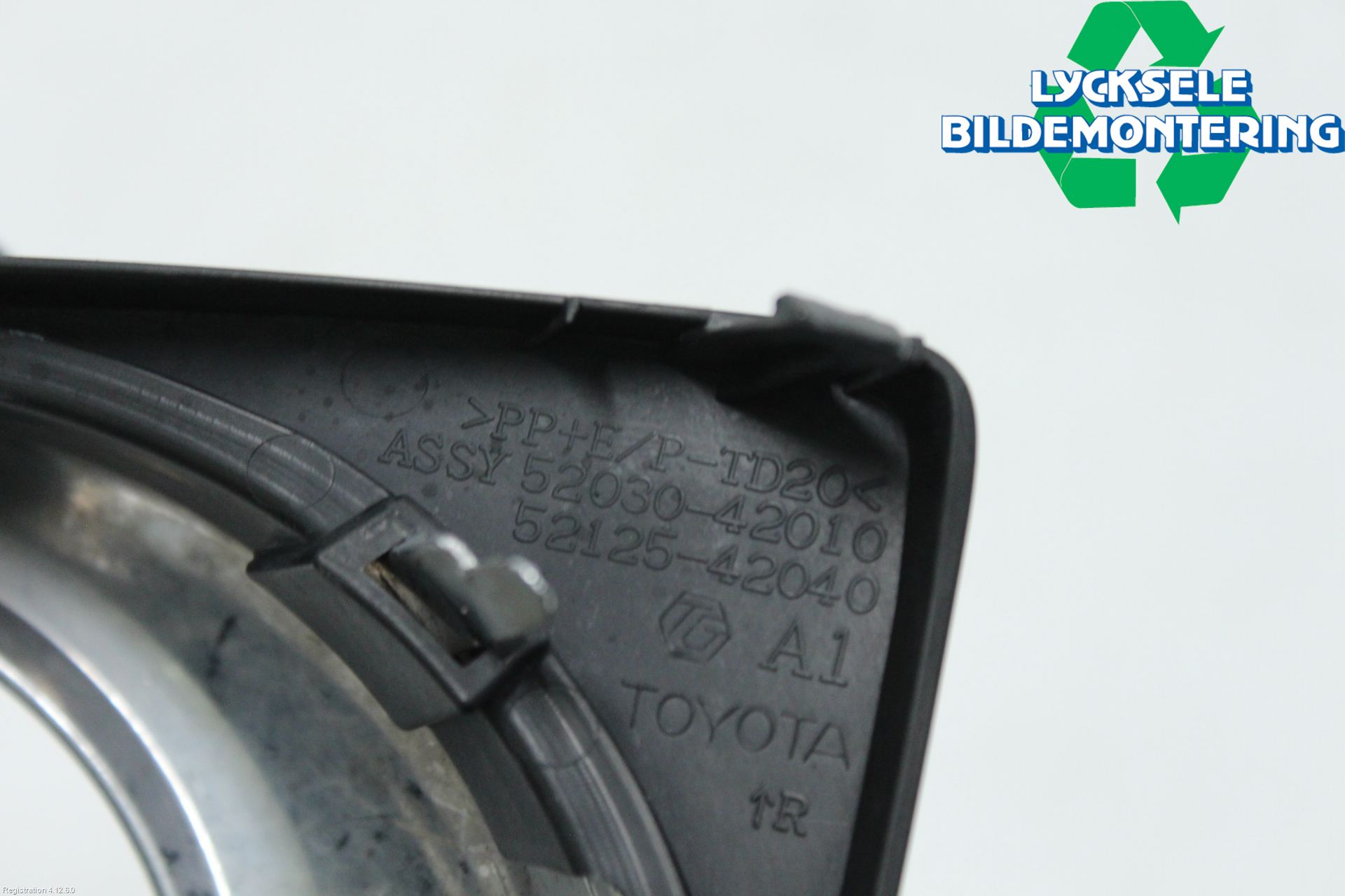Toyota RAV 4 06-12 Dimljussarg Fram