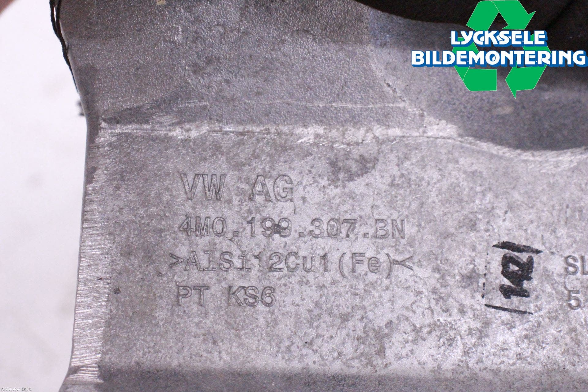 Audi A4/S4 B9 20- Motorfäste