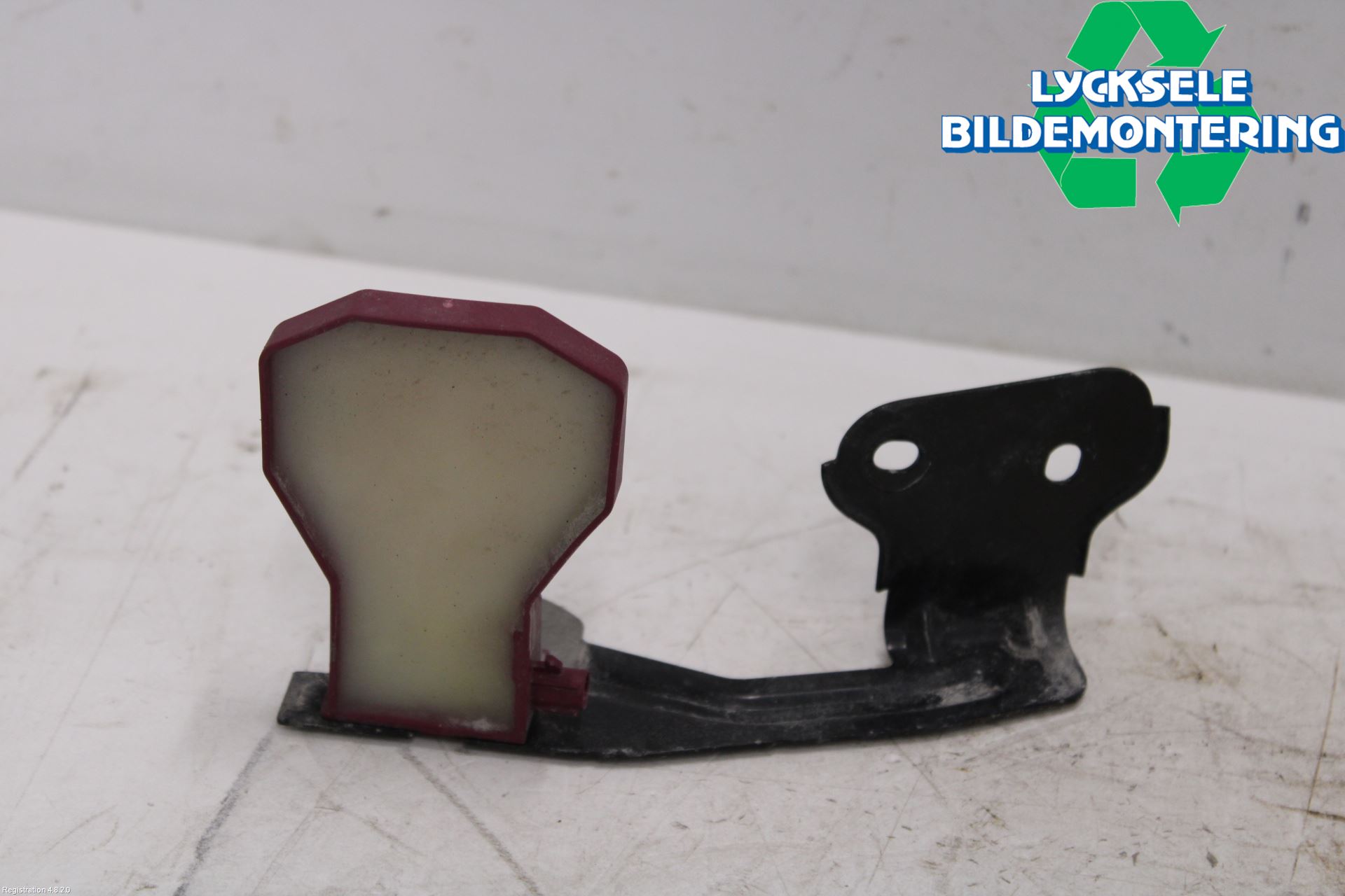 Audi A6 F2/C8 19- Antenn