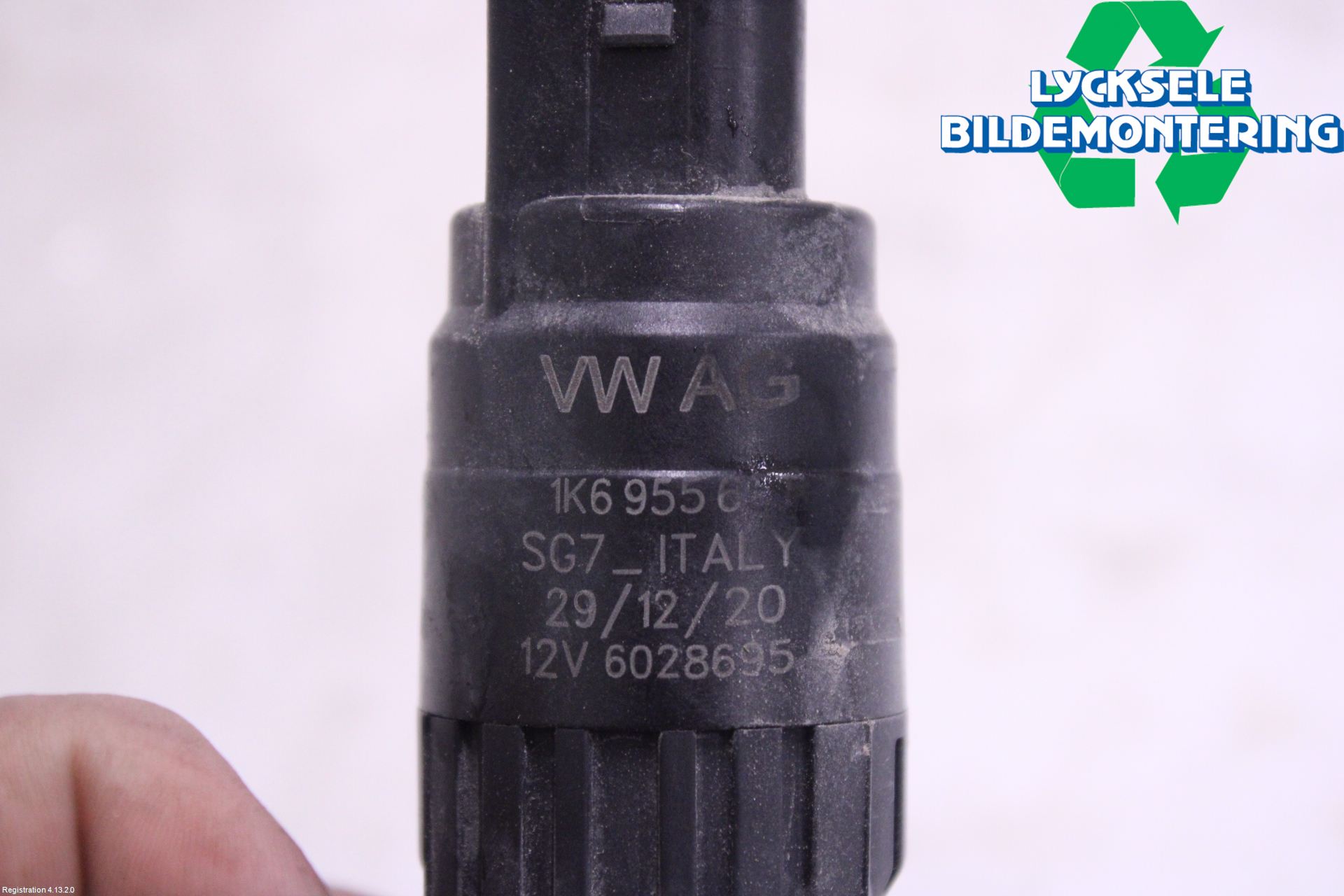 Volkswagen VW PASSAT 20-24 Spolarpump Vindruta