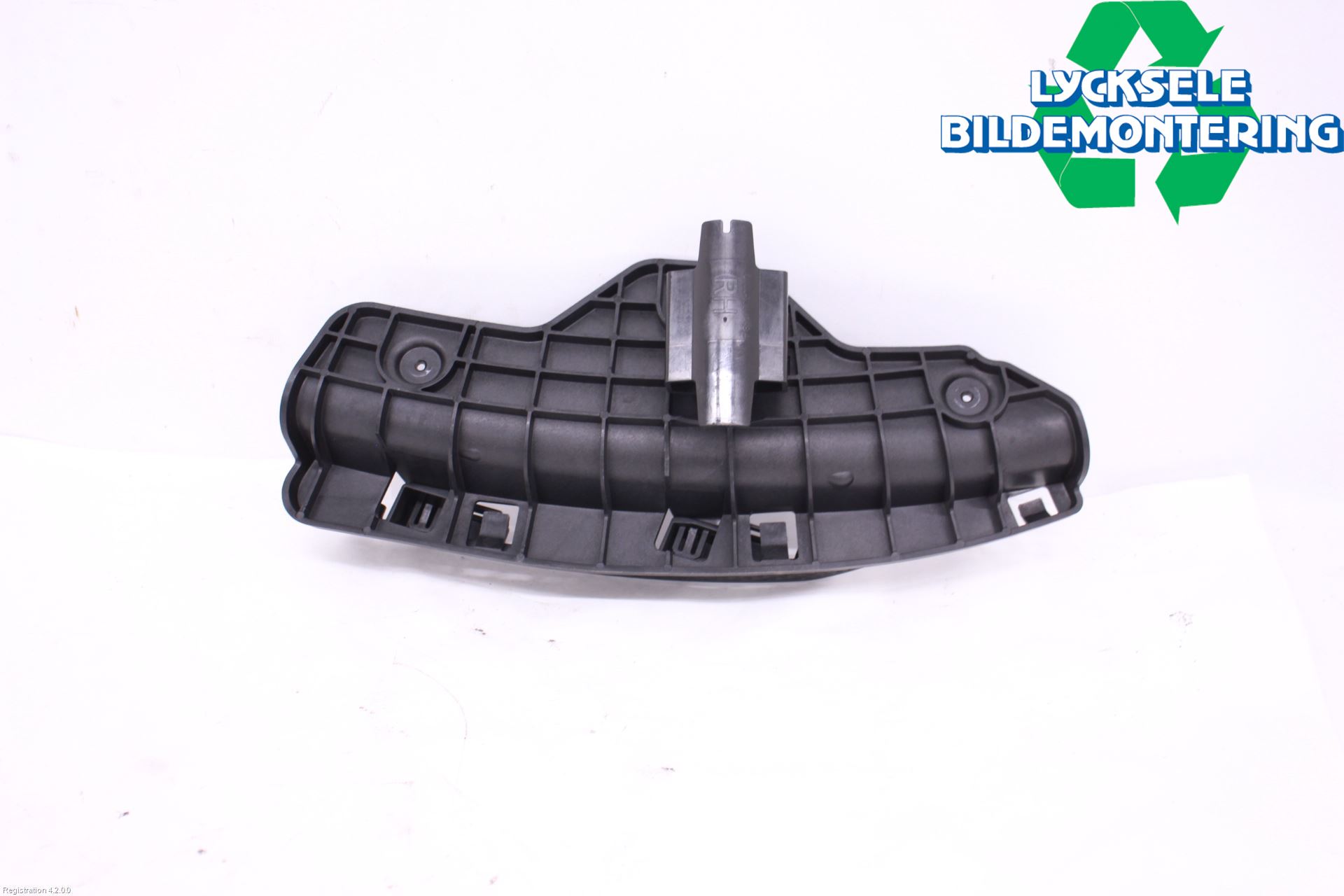 Ford KUGA 13-16 Strålkast Fästsarg