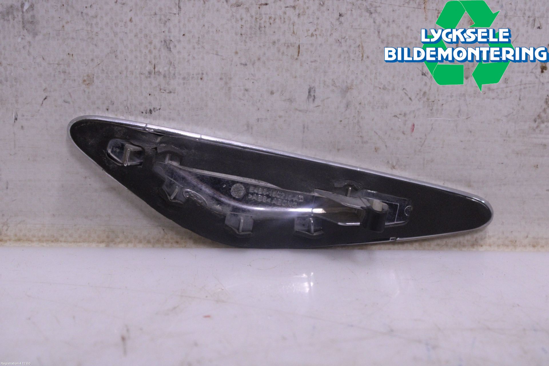 Ford KA+ 16-20 List Framskärm Hö