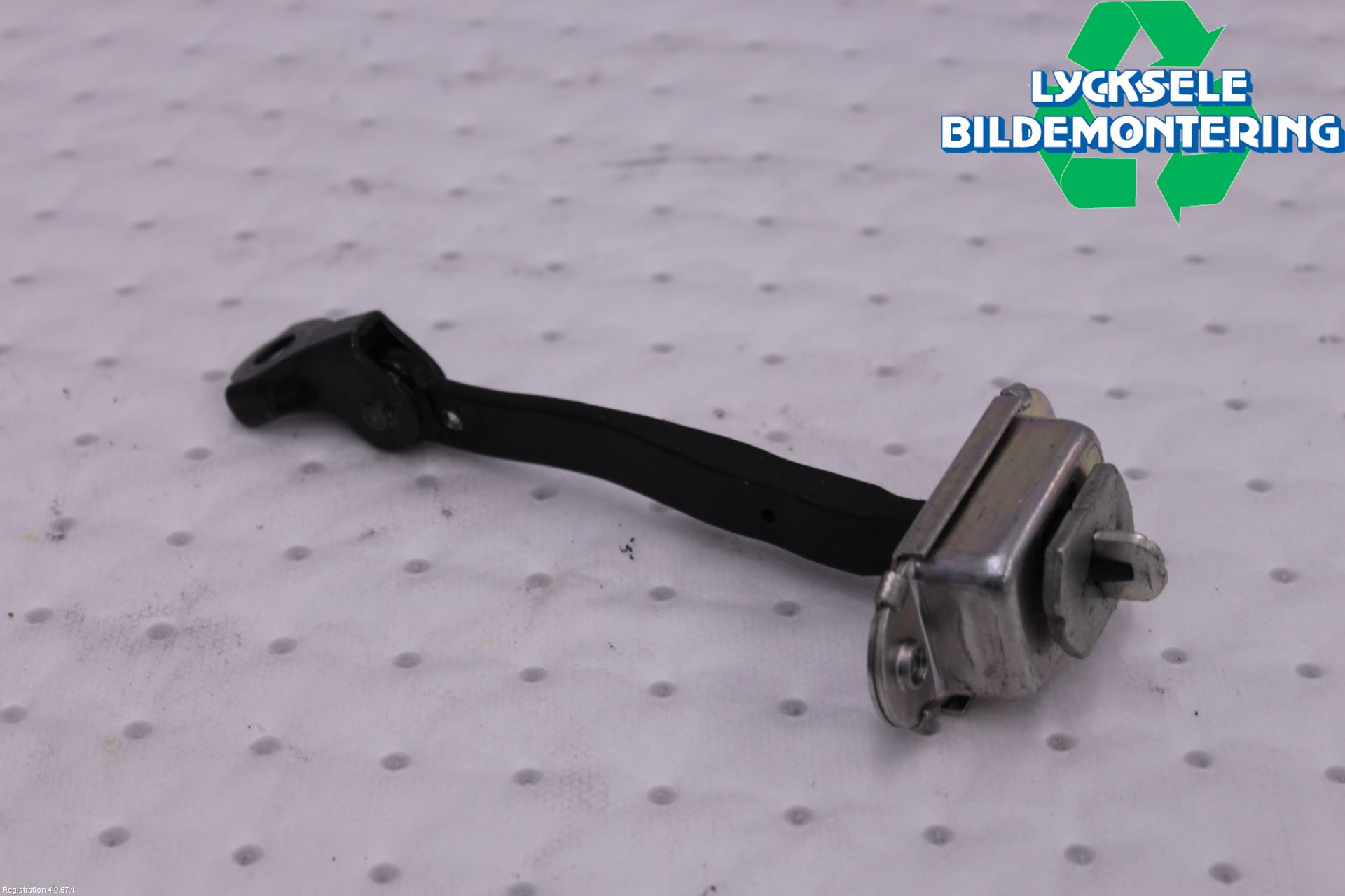 Nissan JUKE 14-19 Dörrstopp