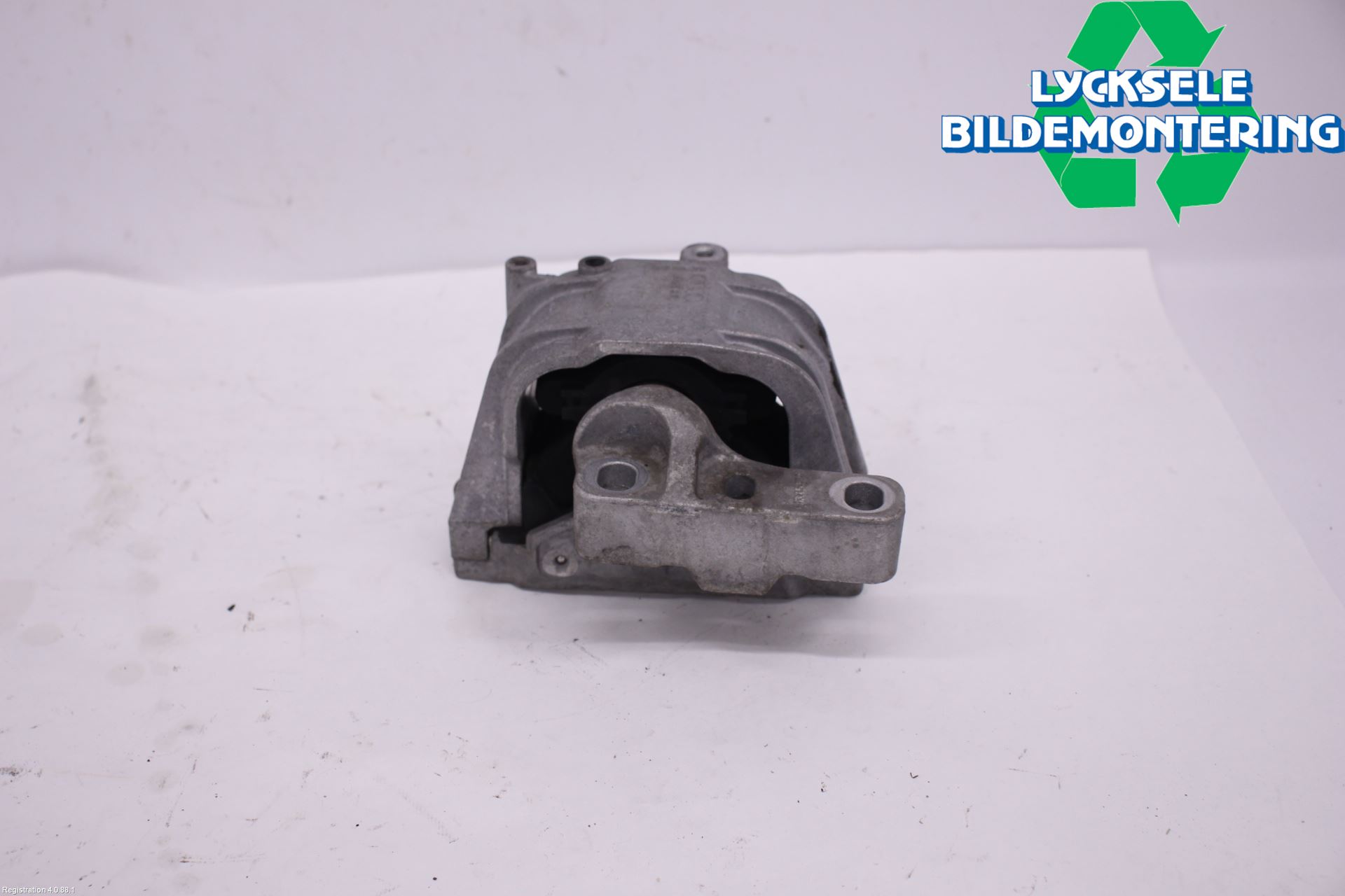 Volkswagen VW GOLF VI 09-13 Motorfäste