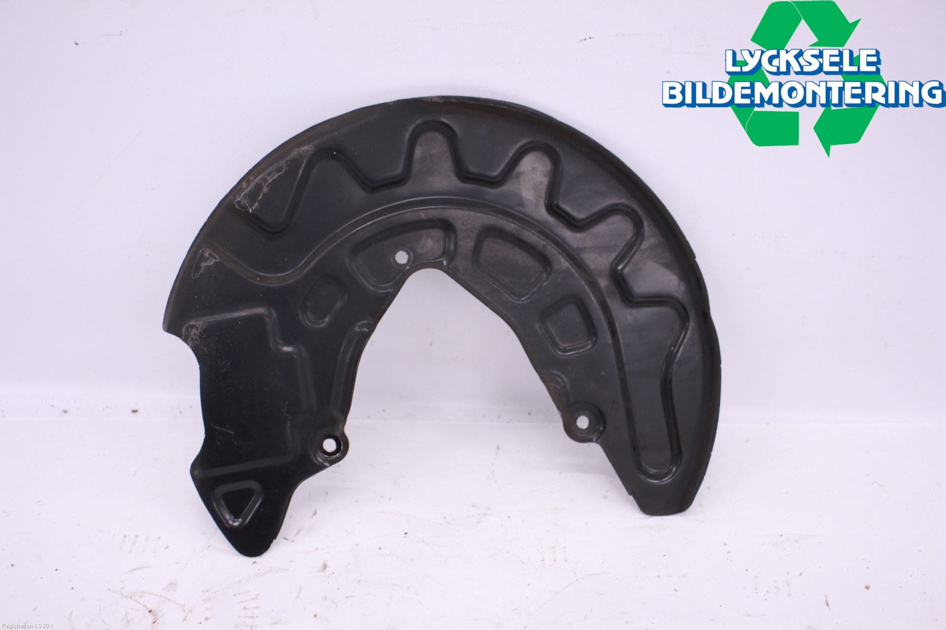 Skoda SUPERB 16-24 Bromssköld Fram