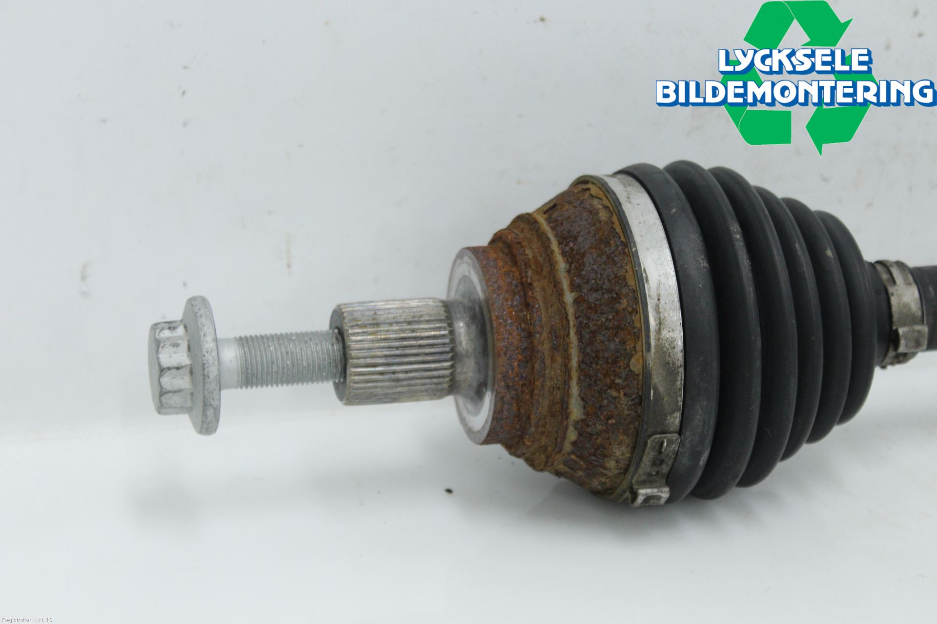 Volkswagen VW ID.7/TOURER 24- Drivaxel Fram Vänster