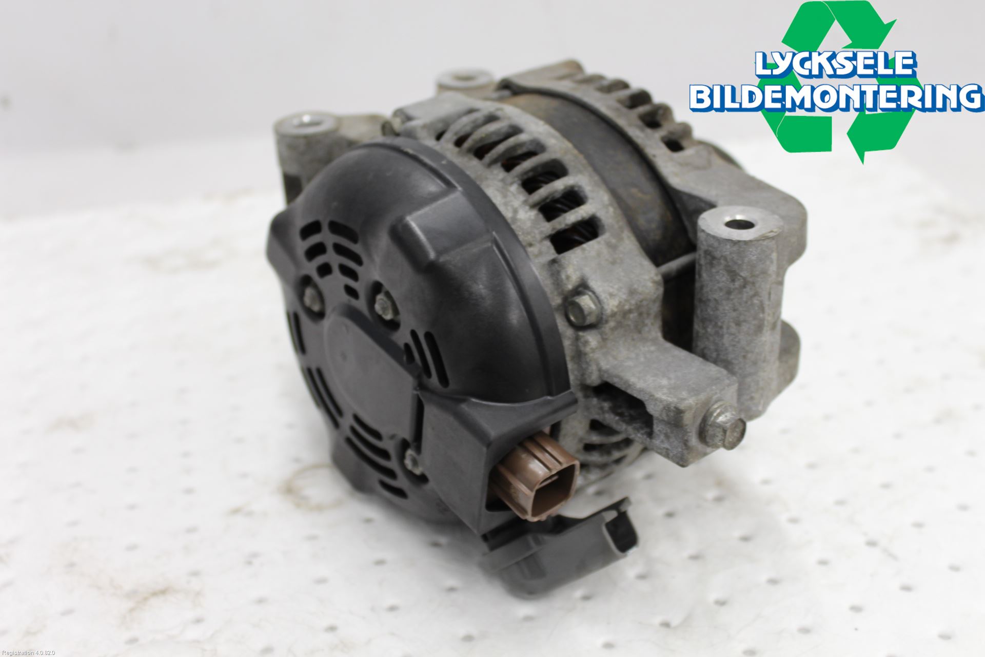 Toyota AVENSIS 09-15 Generator