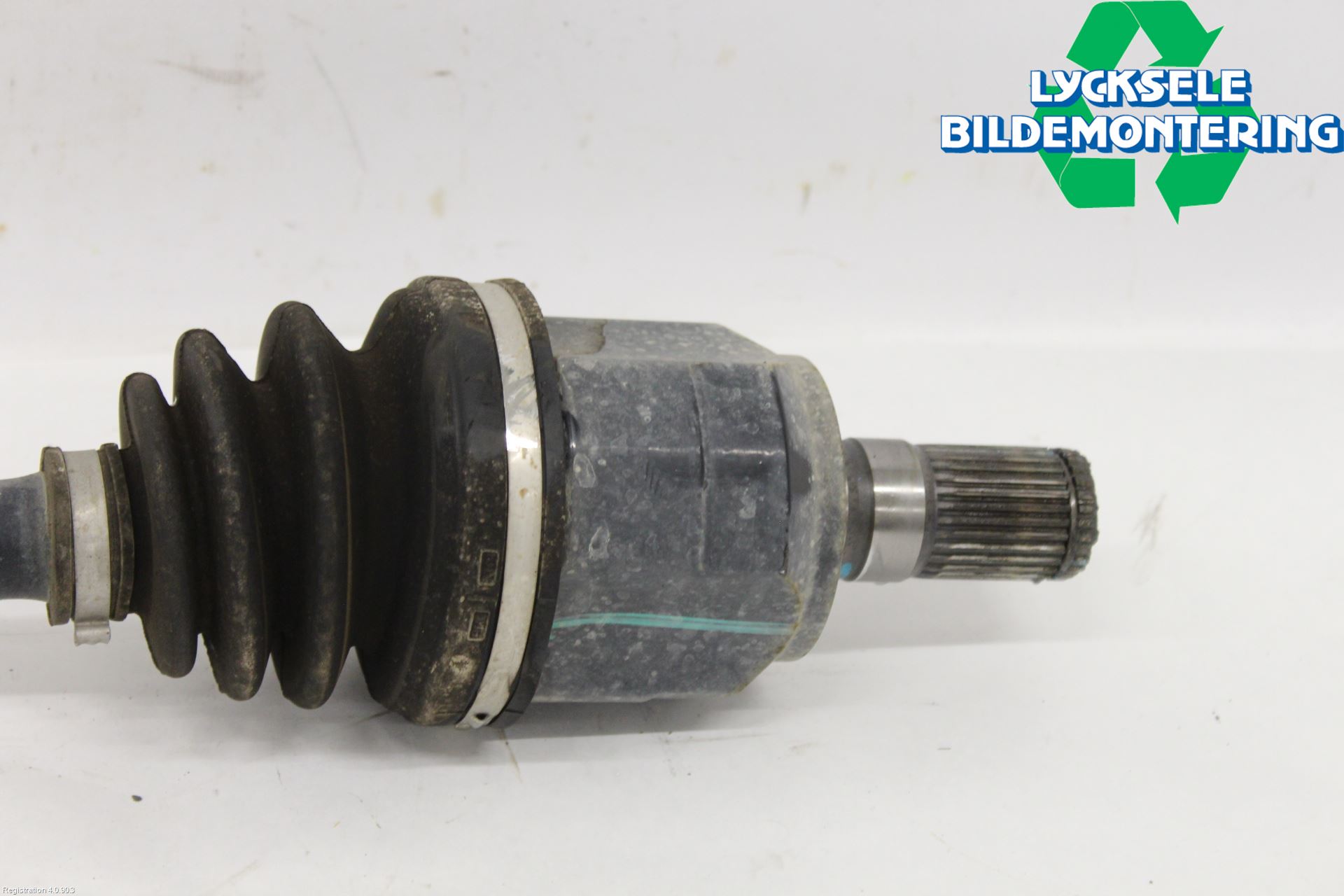 Kia OPTIMA 16-20 Drivaxel Fram Vänster