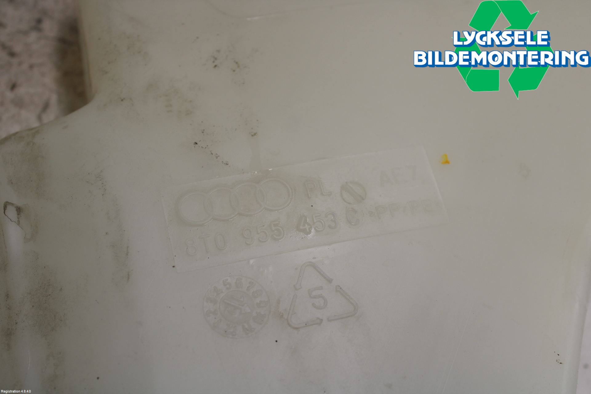 Audi A4 ALLROAD 09-16 Spolartank Vindruta-Strål