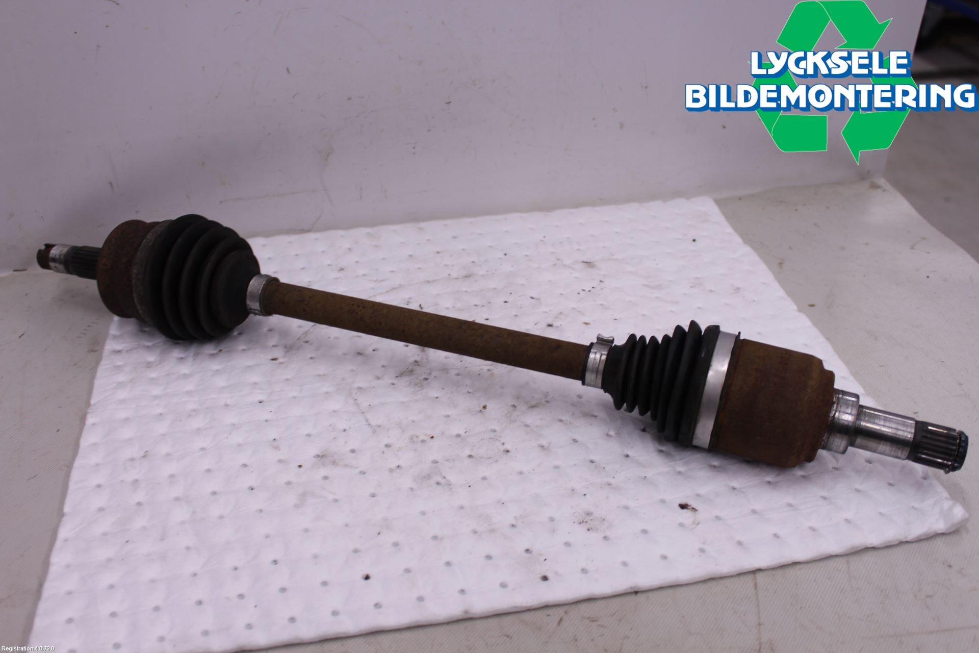 Ford KA 09-16 Drivaxel Fram Vänster