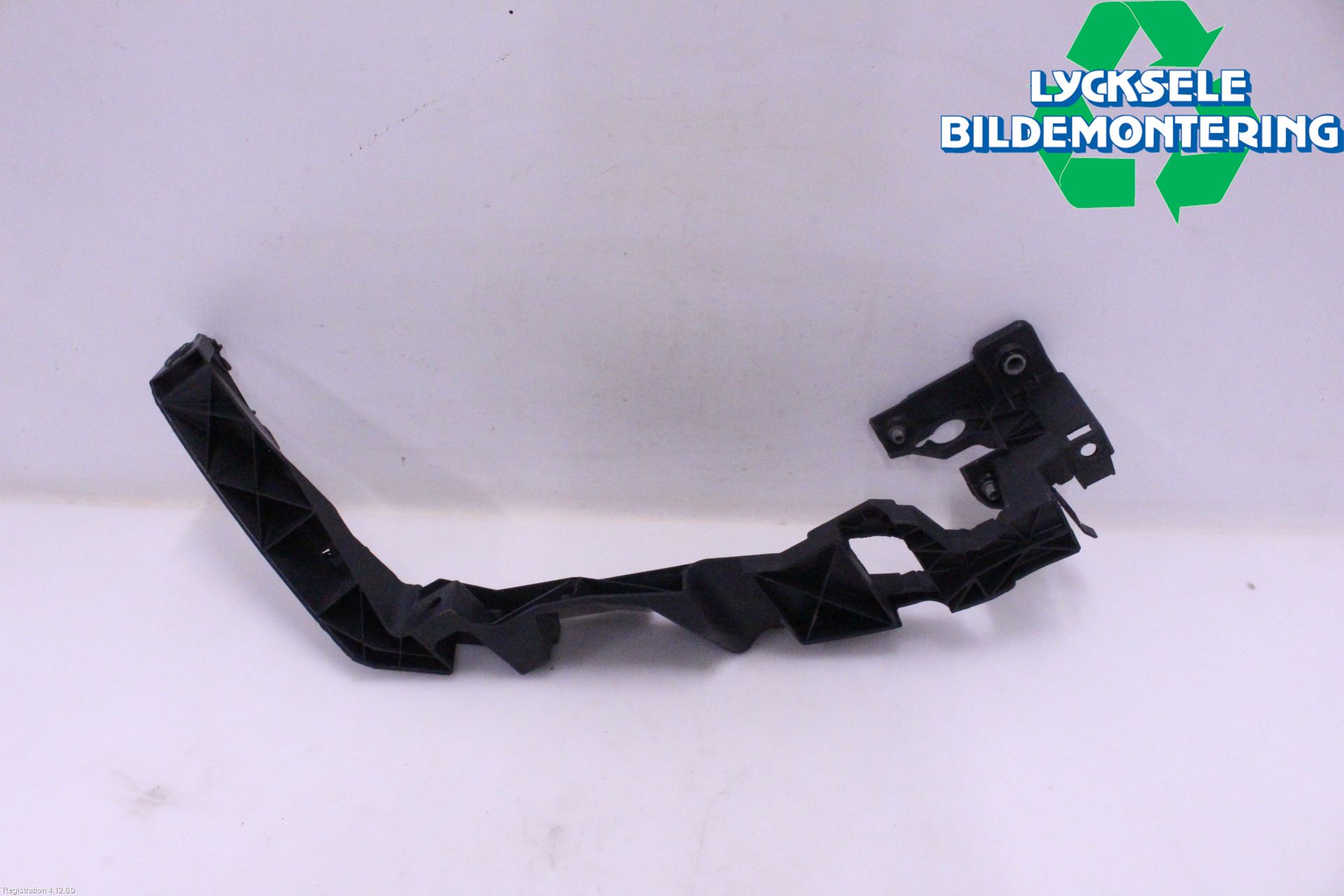 Seat LEON 13-20 Strålkastarsarg Vänster