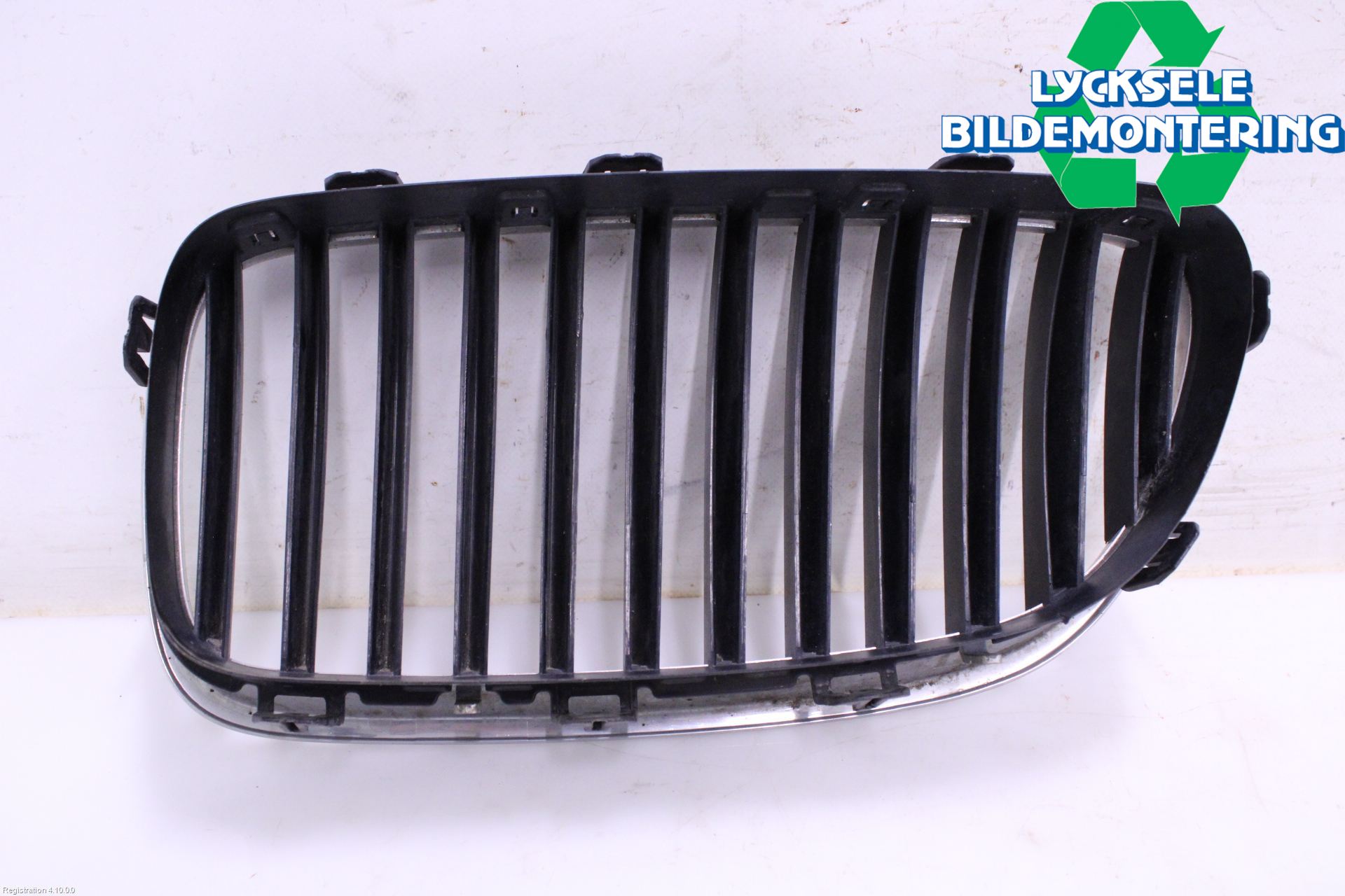 BMW 5 F10/F11/F18 09-17 Grilldel Höger