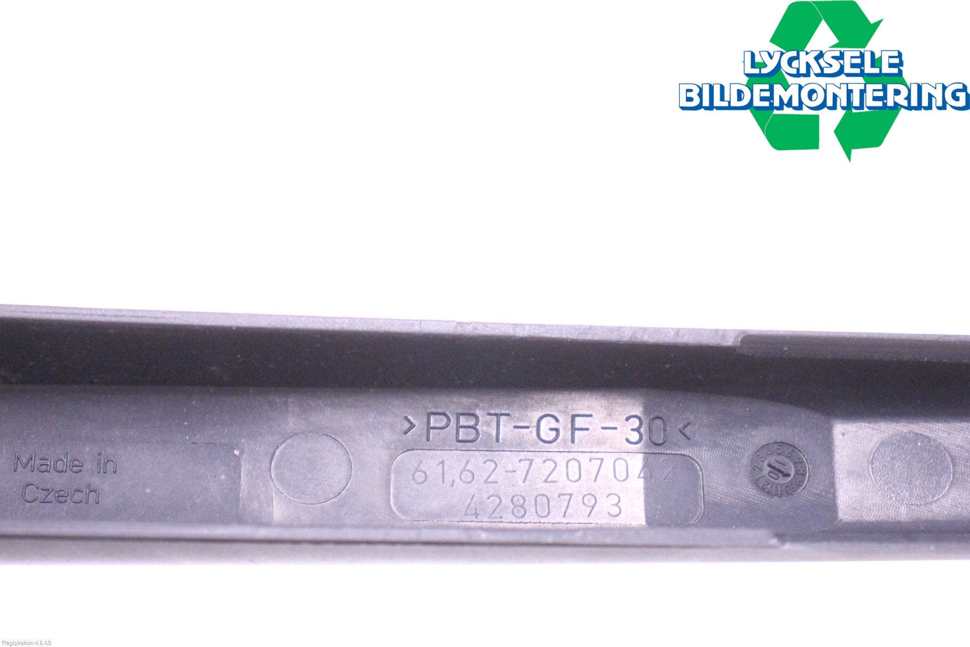 BMW 5 F10/F11/F18 09-17 Torkararm-Bakruta