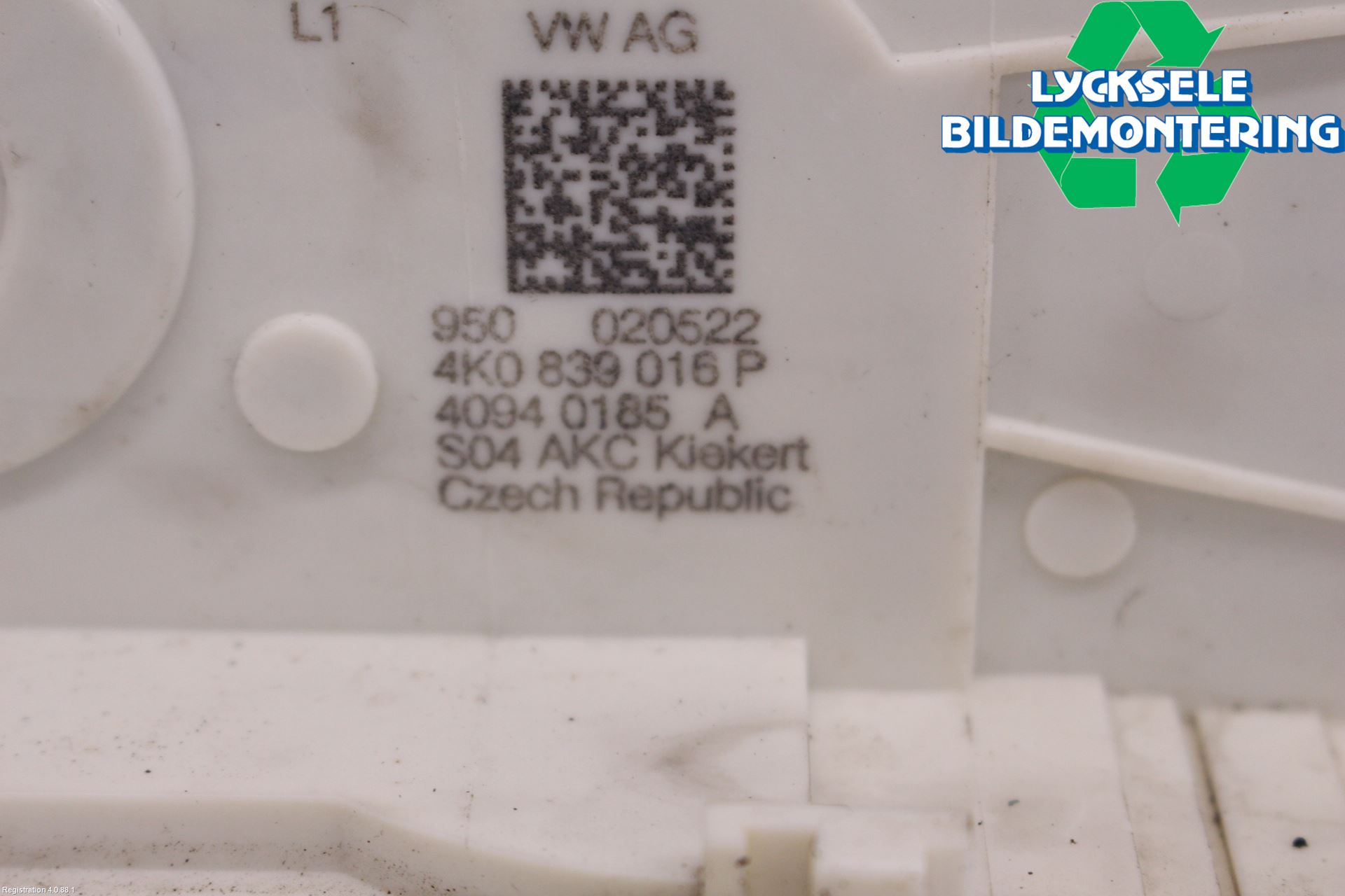 Audi A6 F2/C8 19- Låskista-Dörrlås