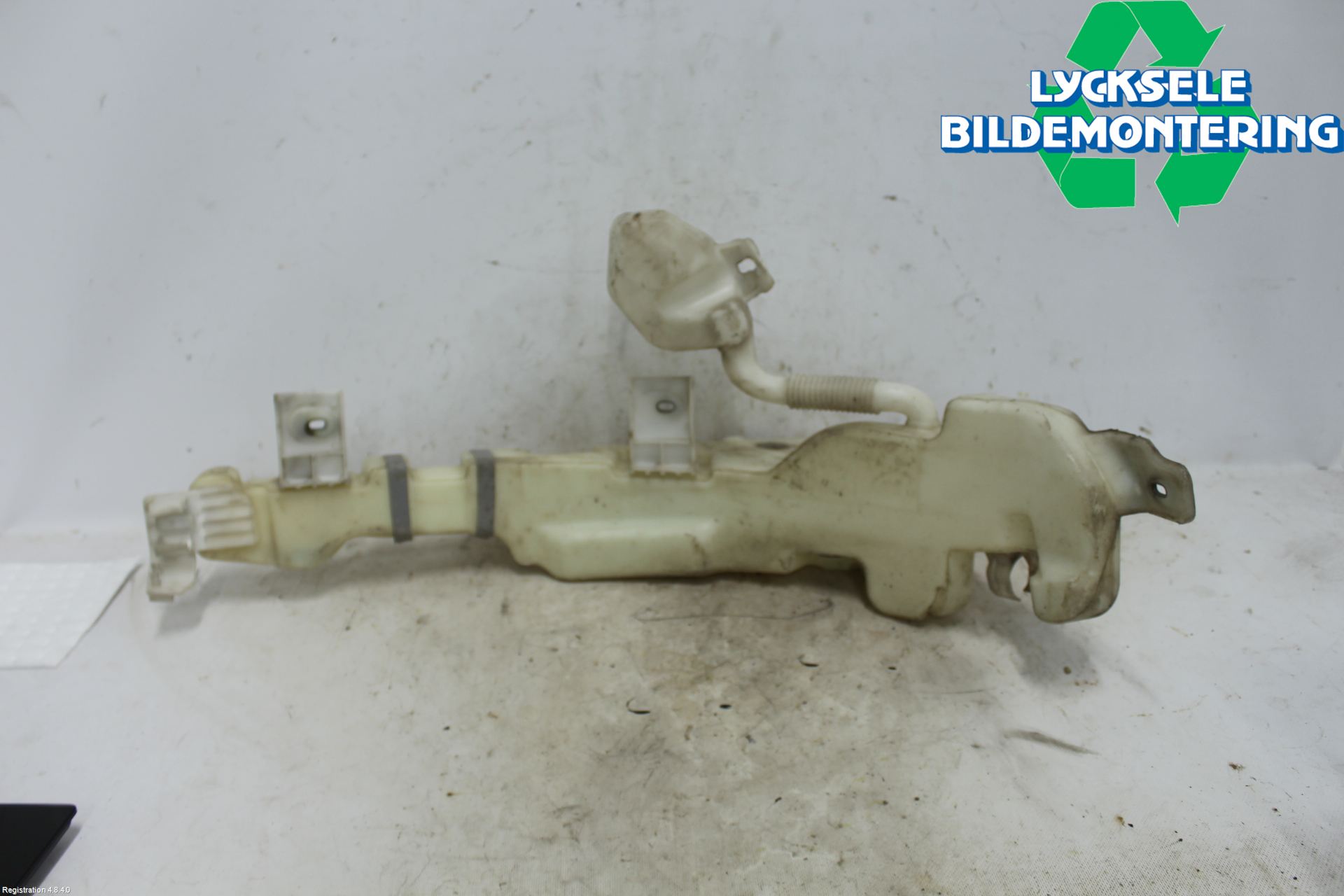 Volkswagen VW PASSAT 15-19 Spolartank Vindruta-Strål