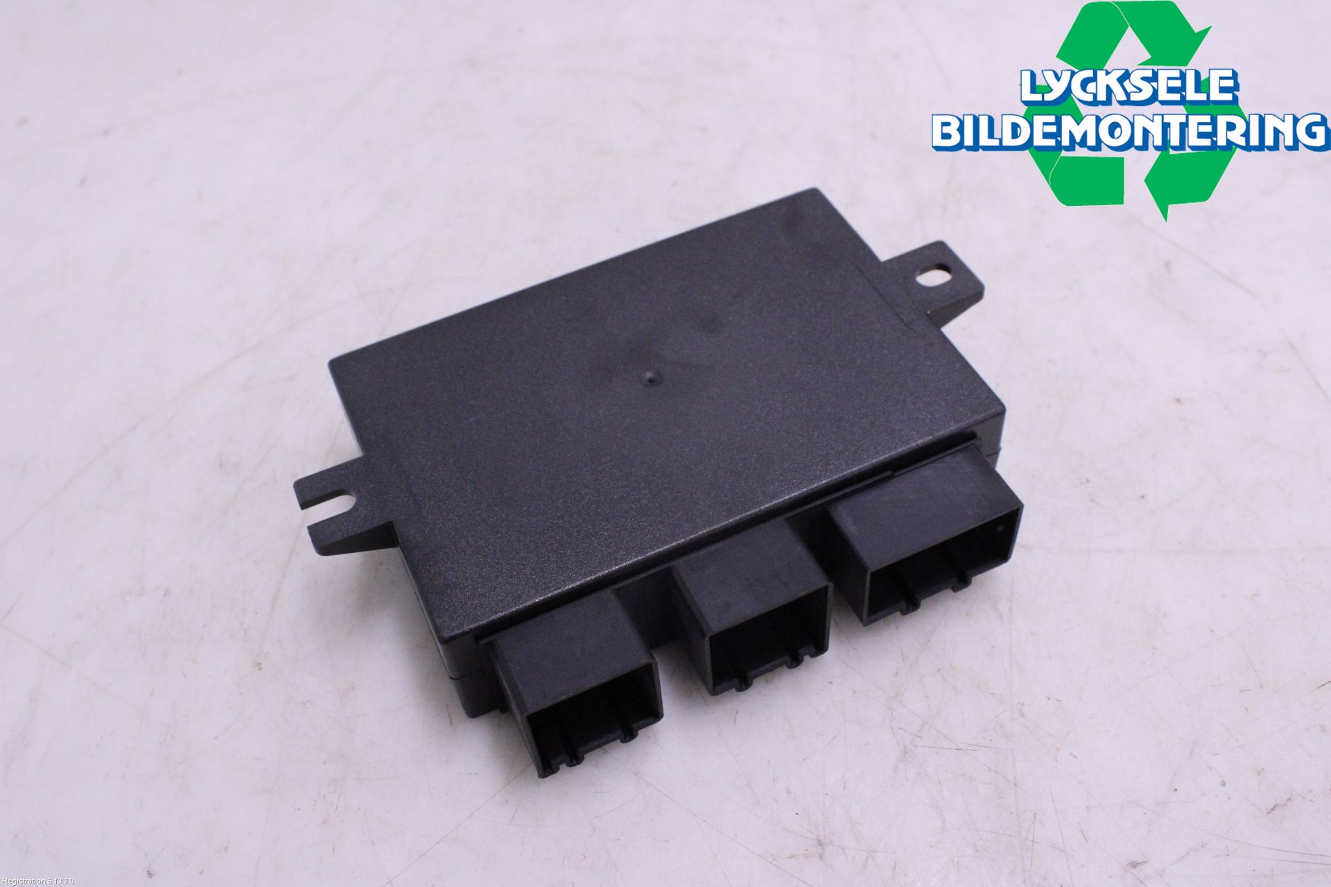 Volkswagen VW PASSAT 11-14 Styrenhet Dragkrok