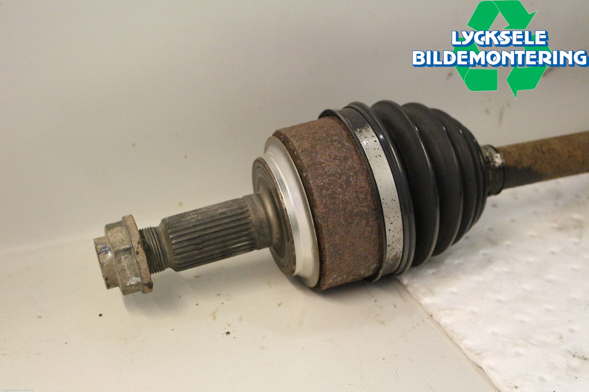 Honda CR-V 07-12 Drivaxel Fram Vänster