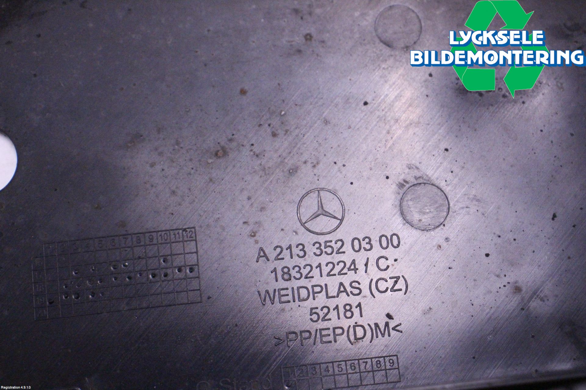 Mercedes-Benz MB C-KLASS (W205) 14-21 Stänkskydd