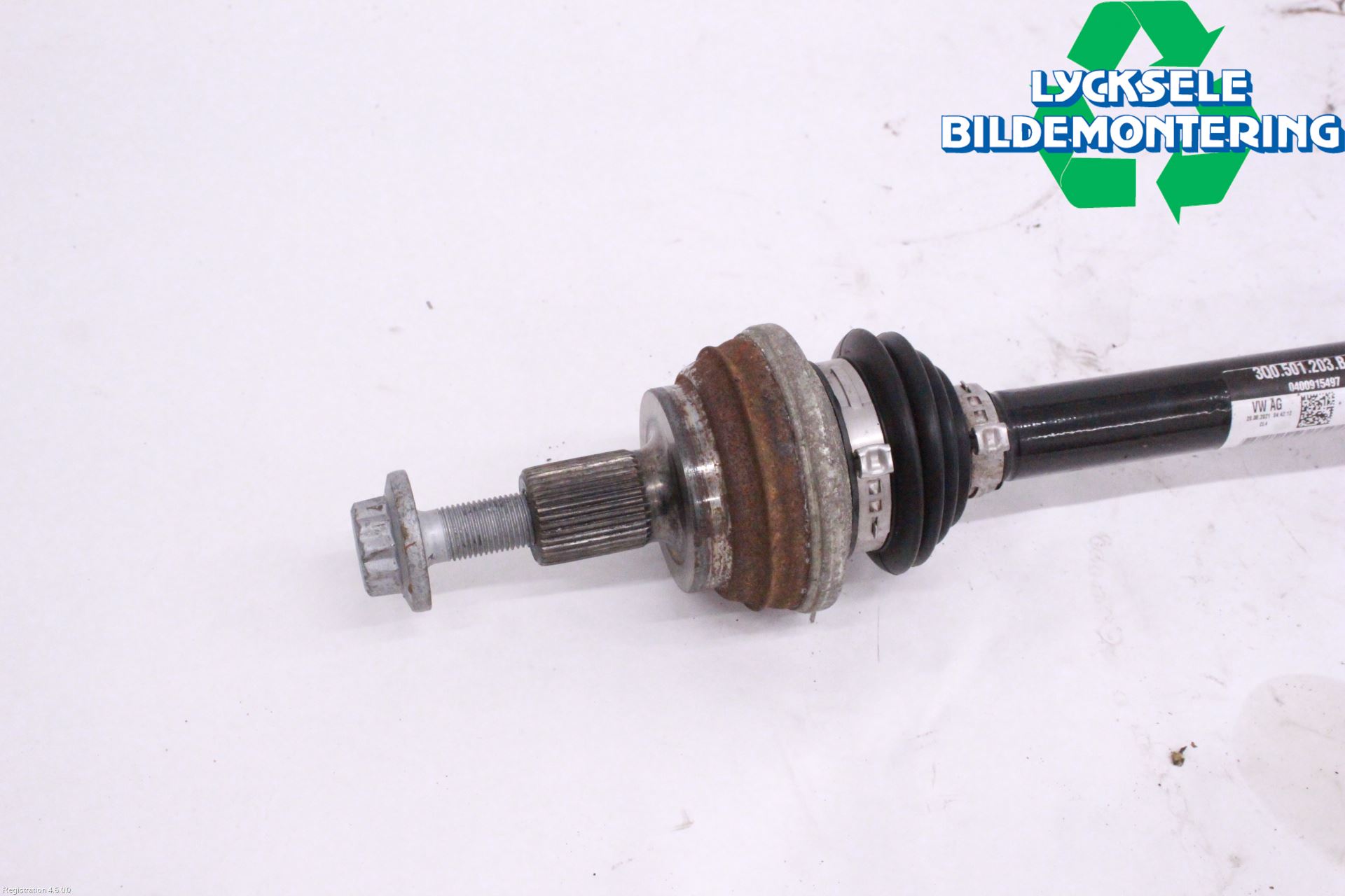 Volkswagen VW TIGUAN 16-24 Drivaxel Bak Vänster