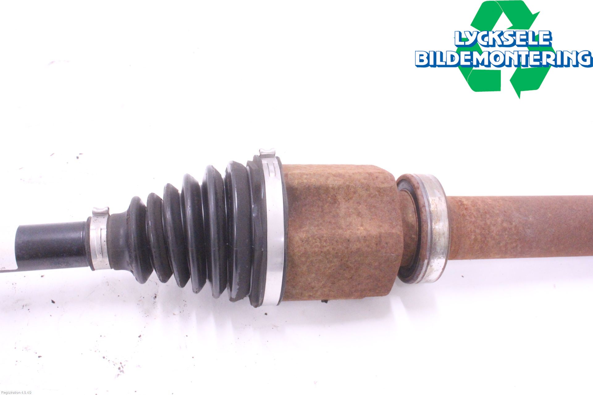 Volvo V60 14-18 Drivaxel Fram Höger