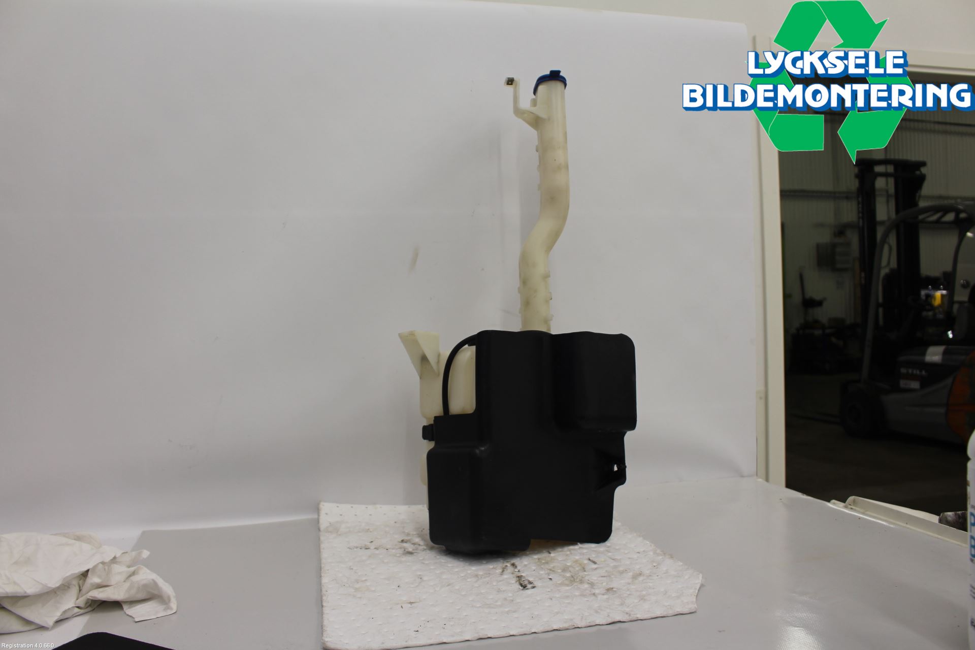 Ford TRANSIT    06-13 Spolartank Vindruta